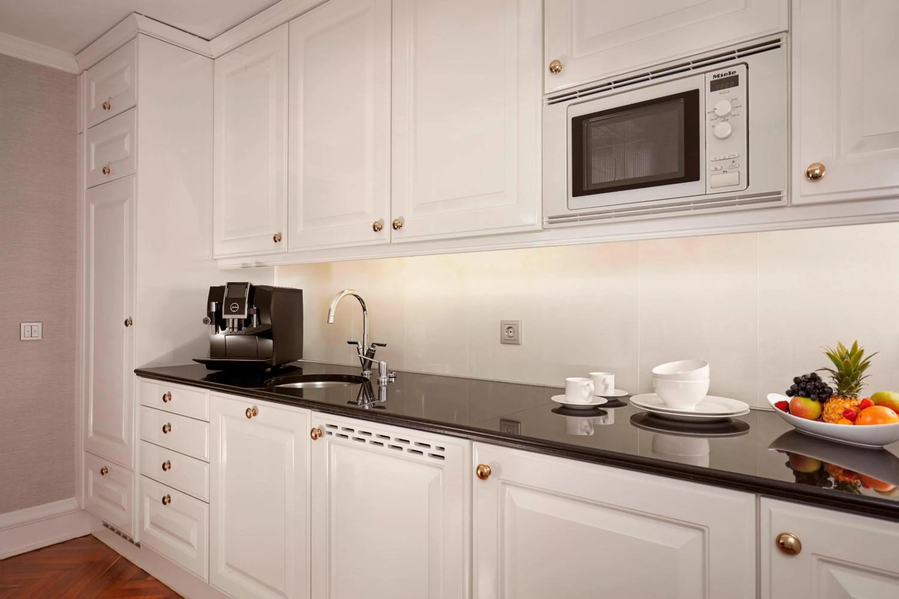 Kitchen or kitchenette in The Ritz-Carlton, Berlin
