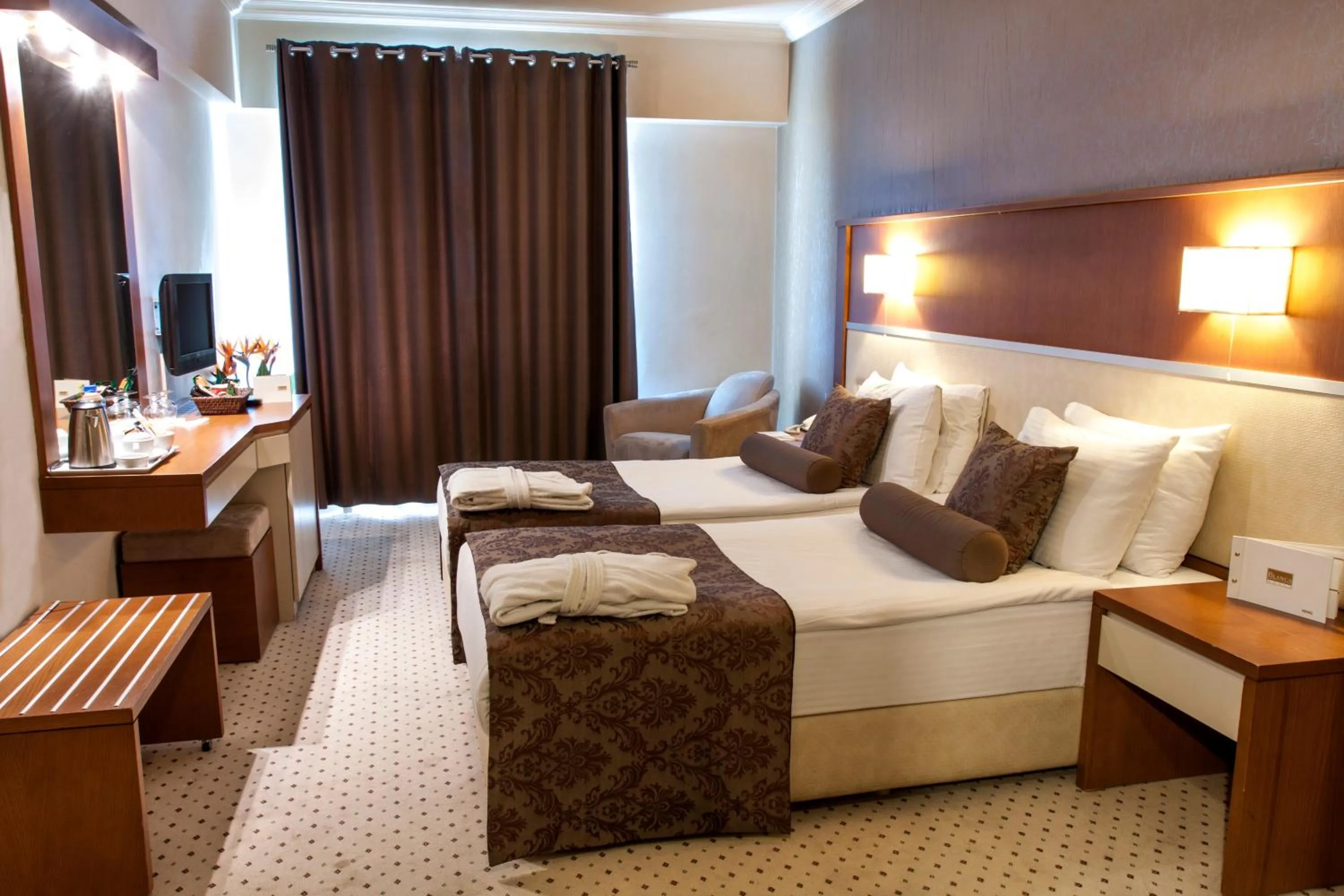 Photo of the whole room in Blanca Hotel