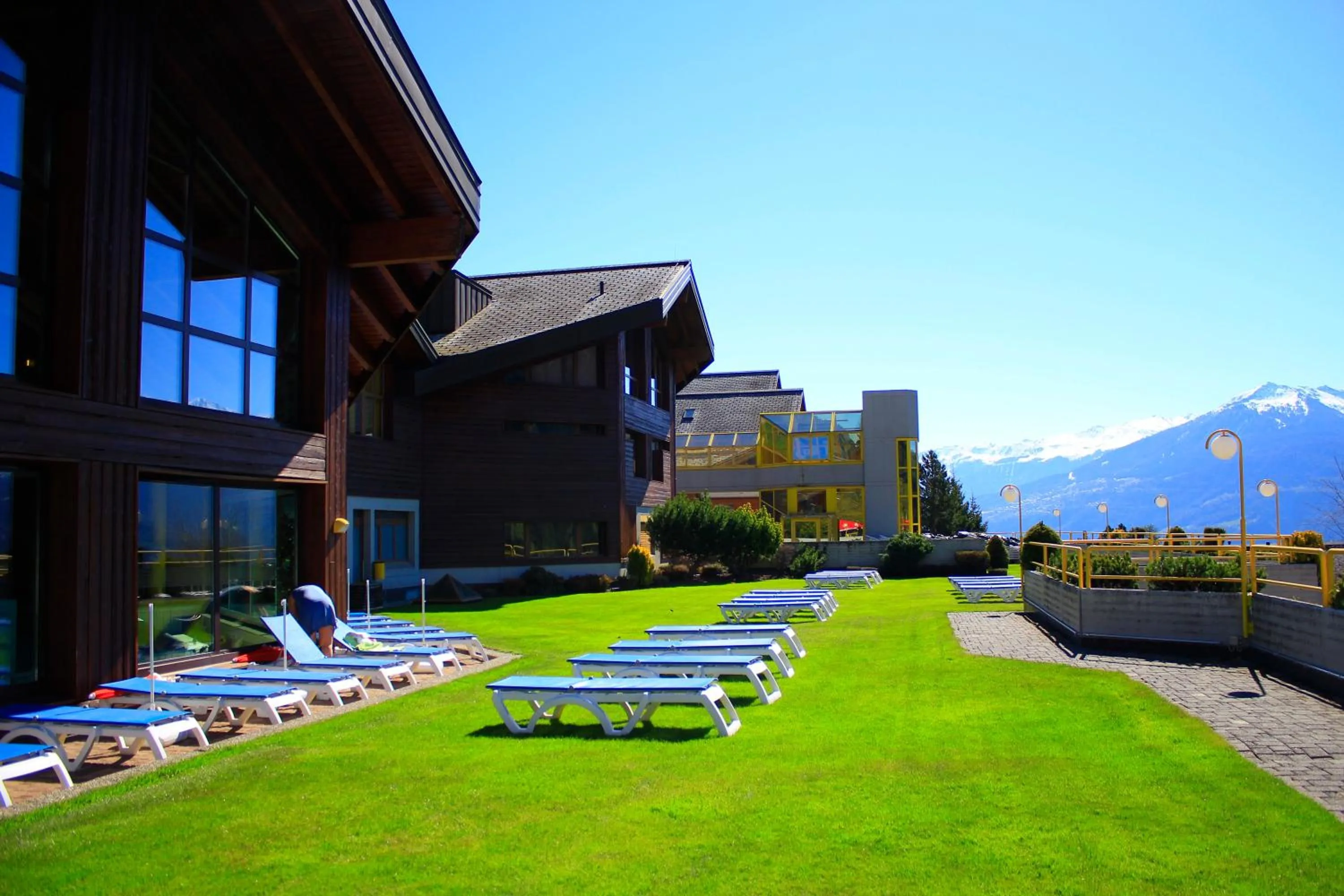 Swimming pool in Hôtel Les Bains d'Ovronnaz