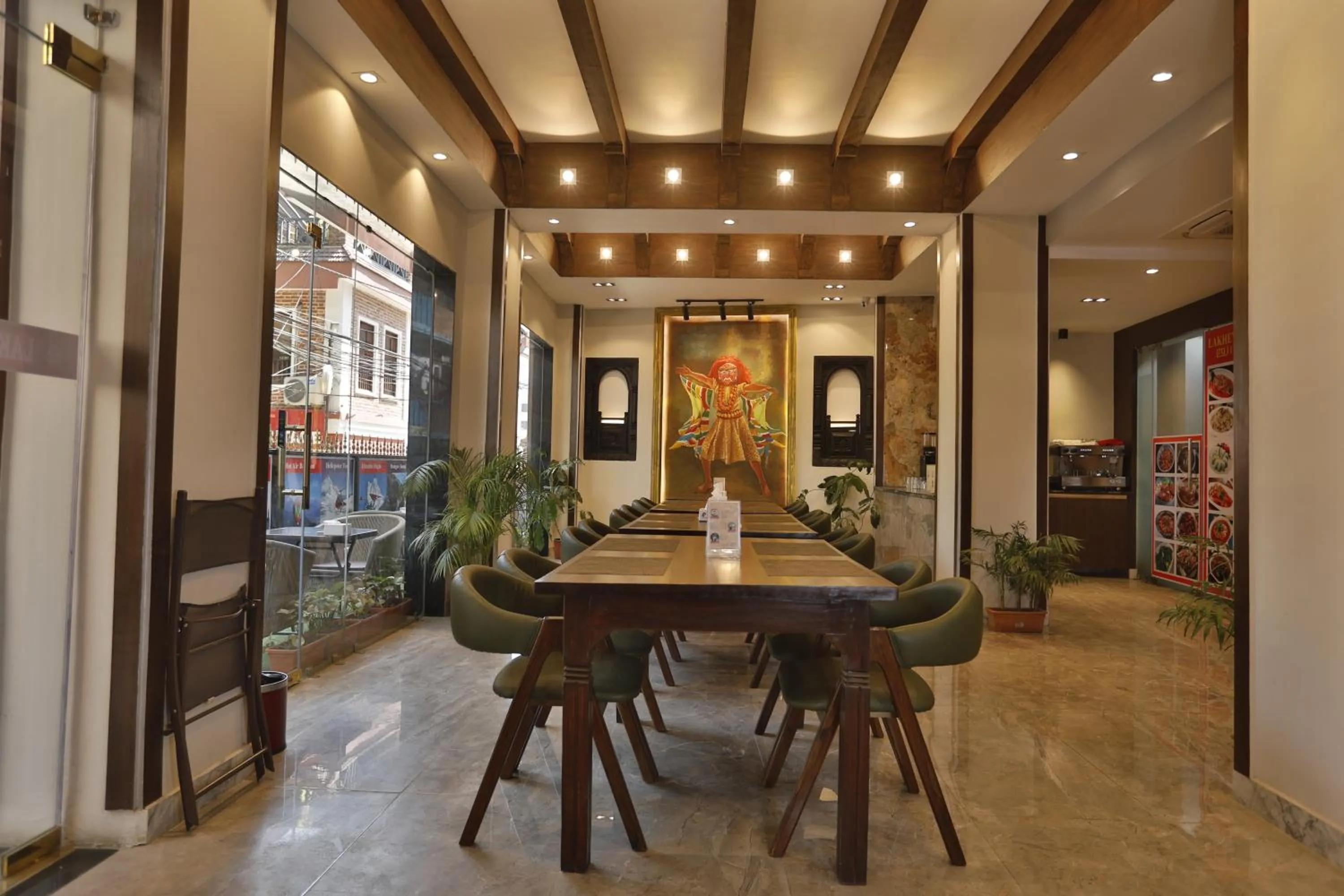 Restaurant/places to eat in Lakhey Hotel