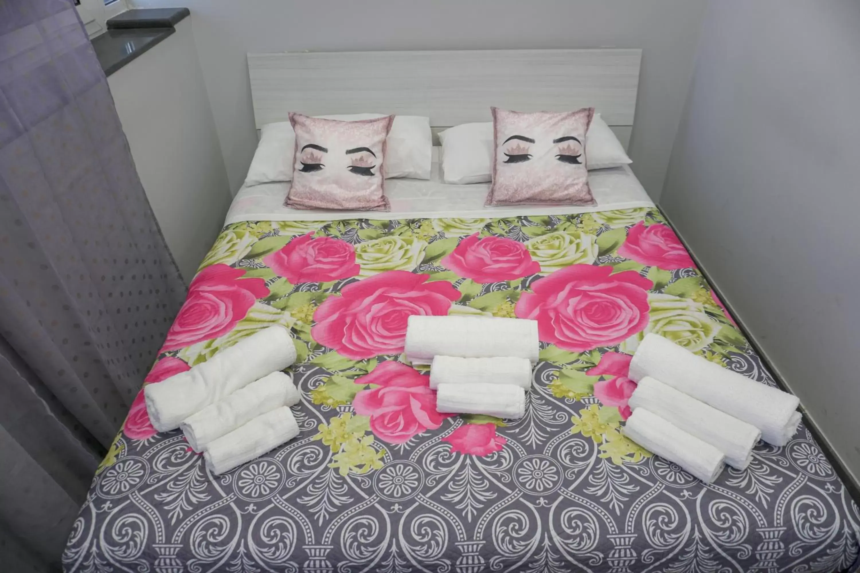 Deluxe Double Room in B&B porta Garibaldi Deluxe Double Room in B&B porta Garibaldi