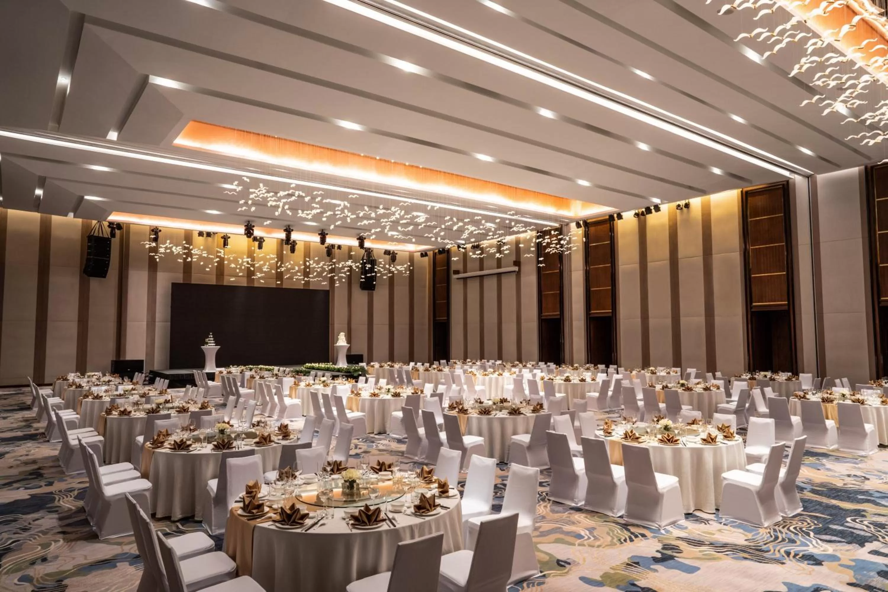 Meeting/conference room in Crowne Plaza Vinh Yen City Centre by IHG