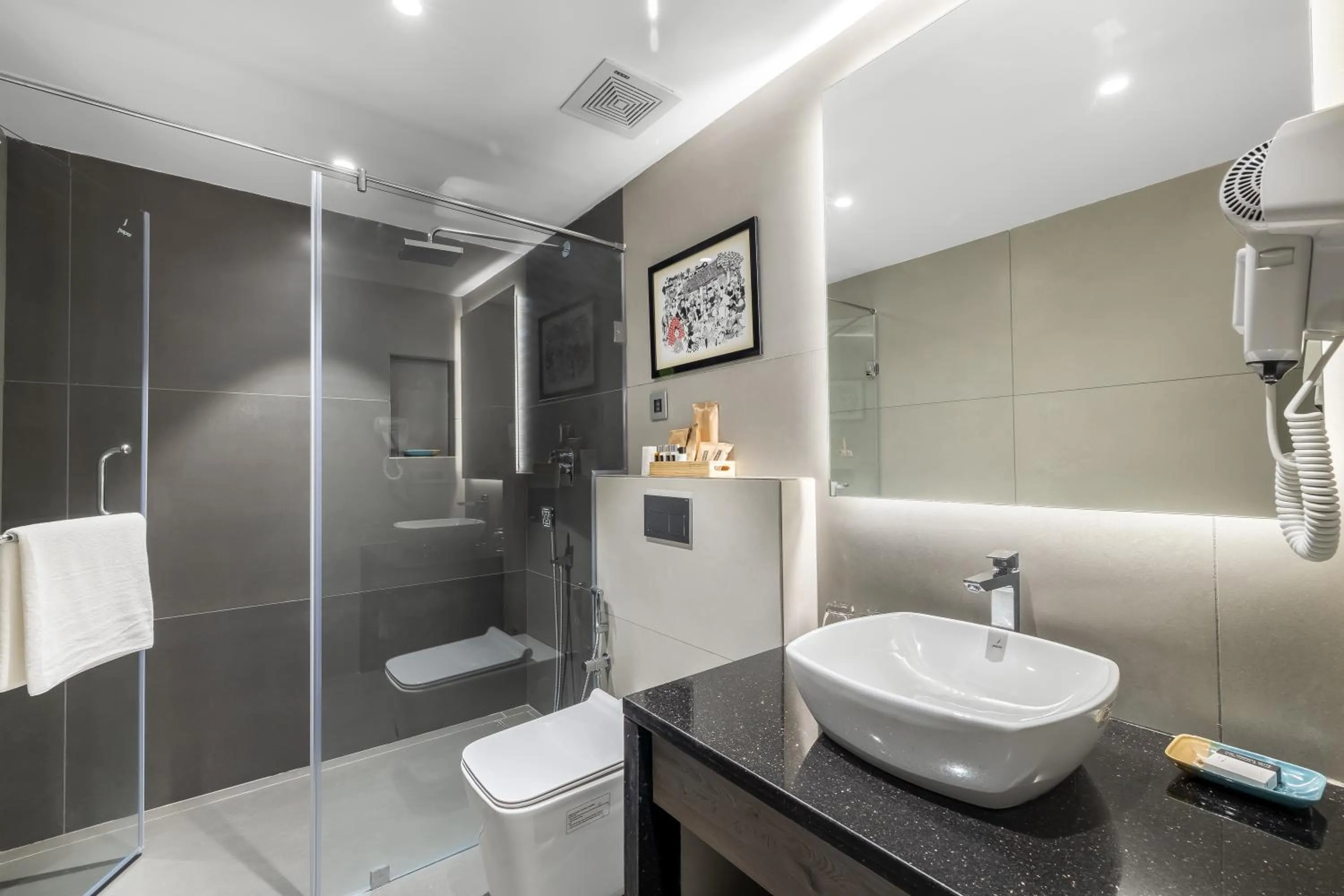 Bathroom in Clarion Hotel Ocean Palms Goa