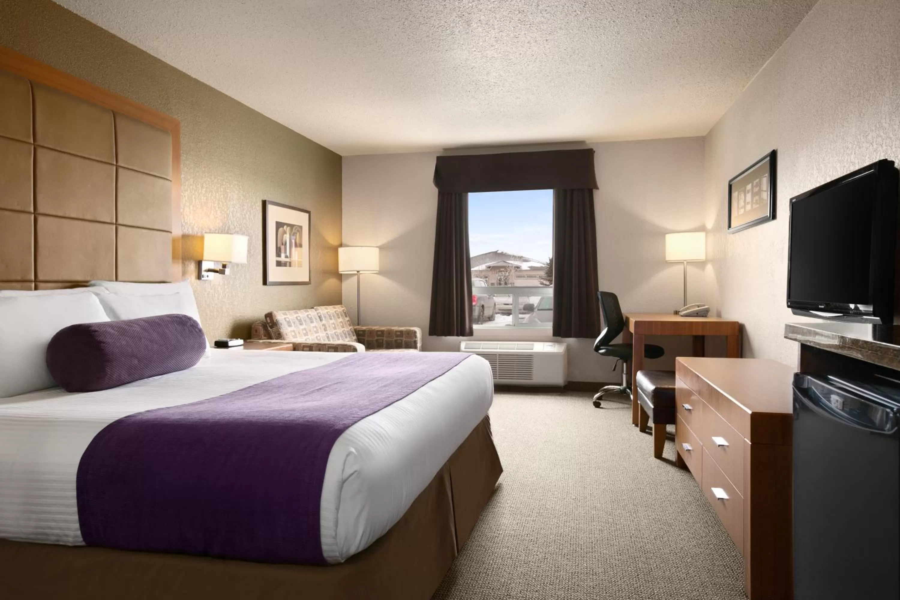 TV and multimedia, Bed in Days Inn by Wyndham Regina