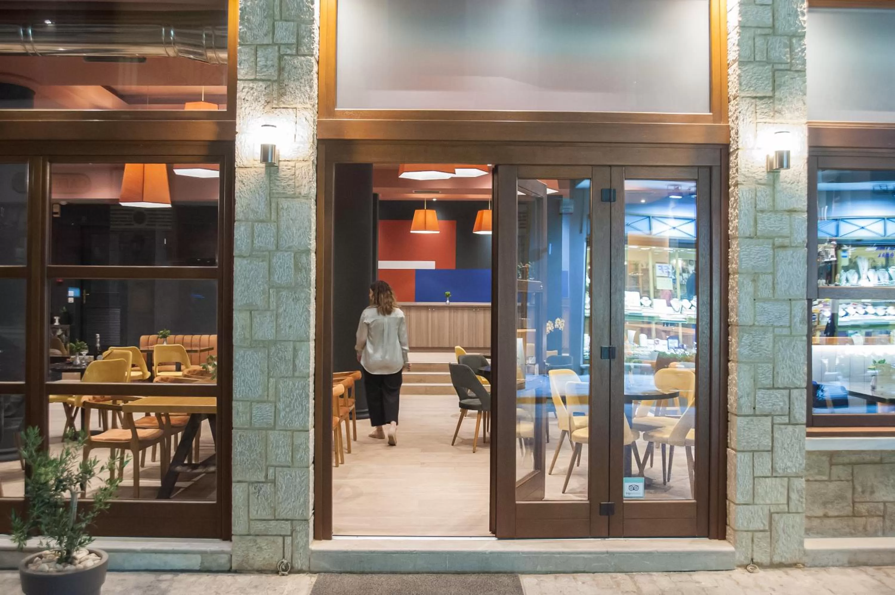 Facade/entrance in Parnassos Delphi Hotel