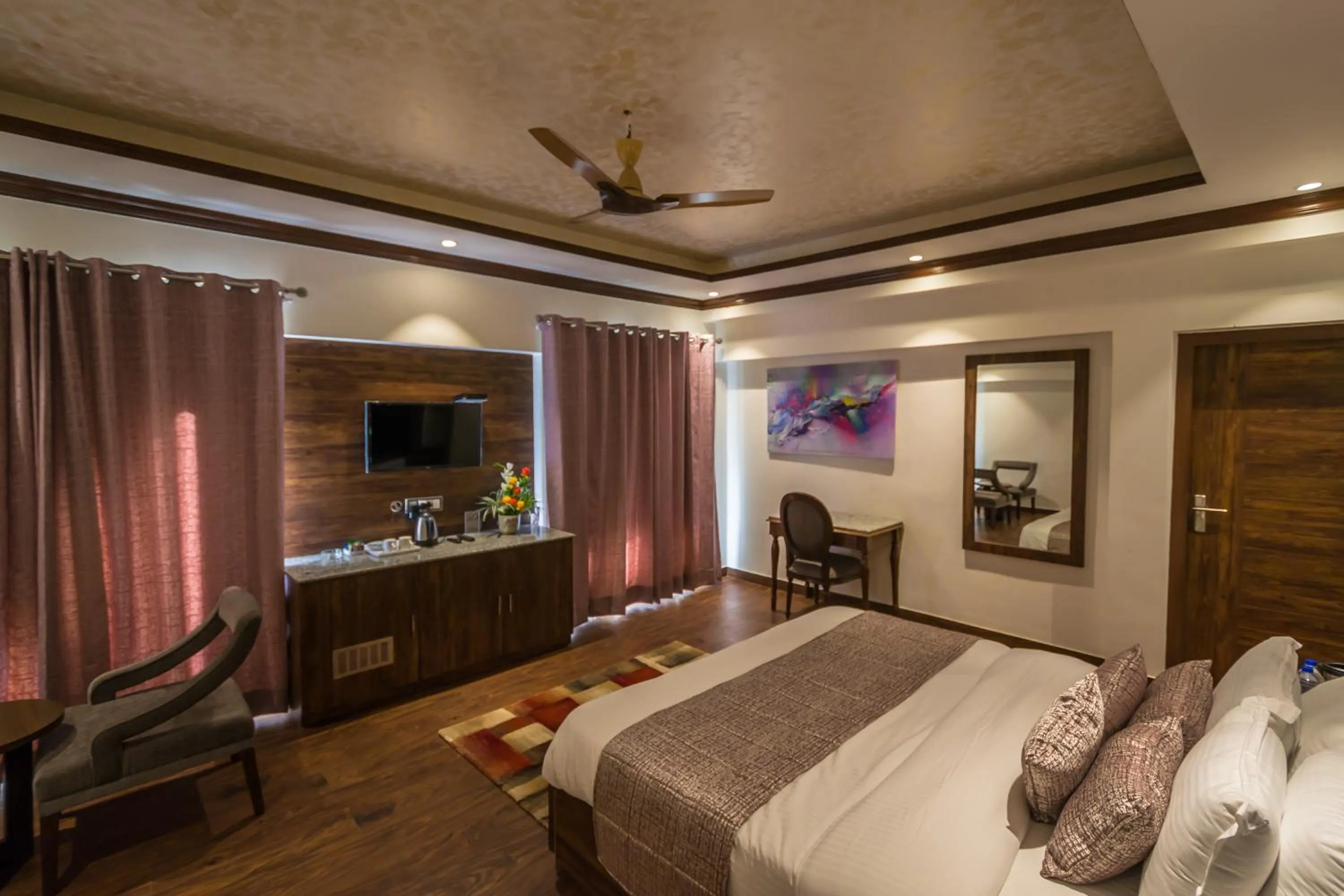 Photo of the whole room, Bed in The Highland Park - A Truly River side Resort