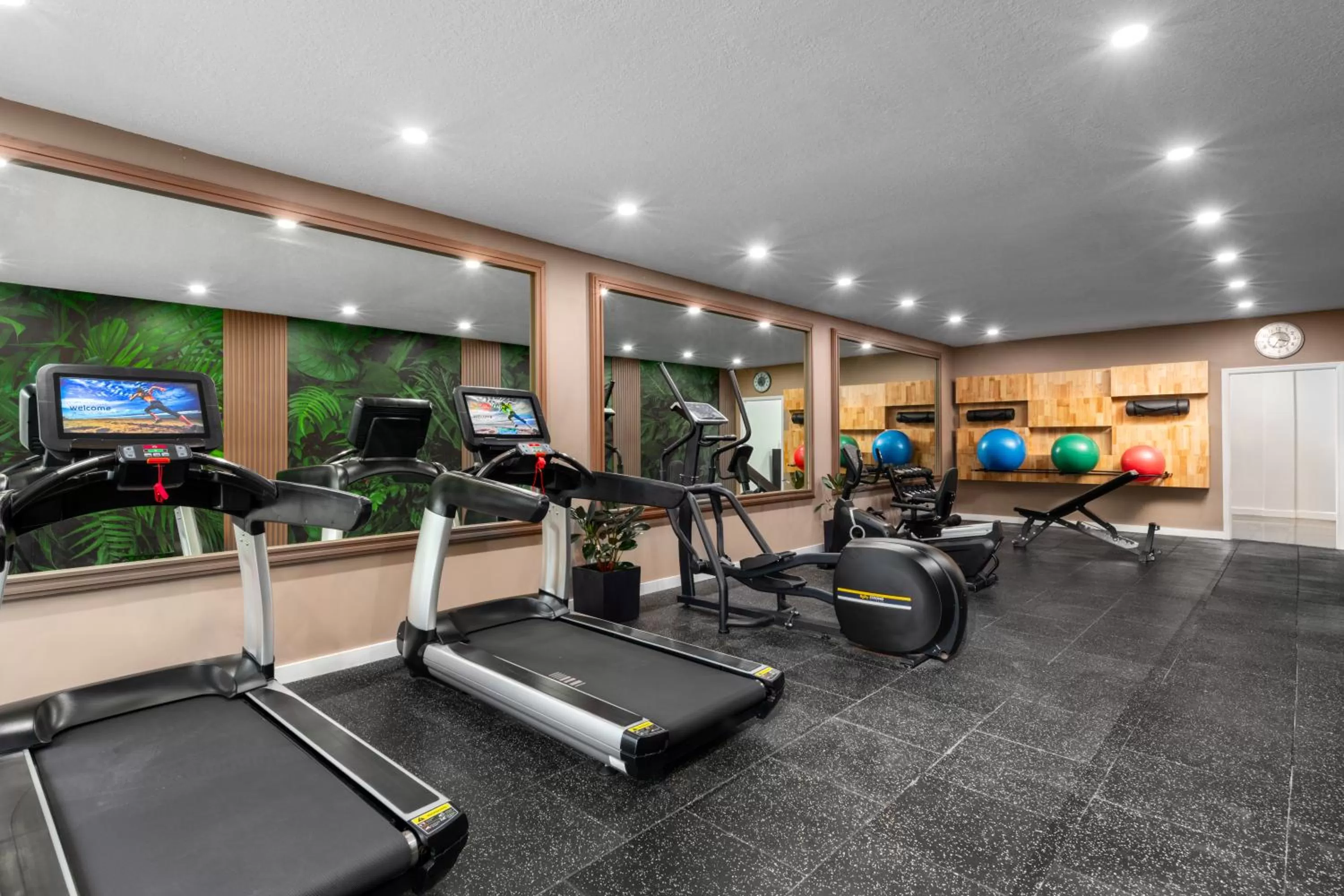 Fitness centre/facilities in Dolce by Wyndham Hollywood