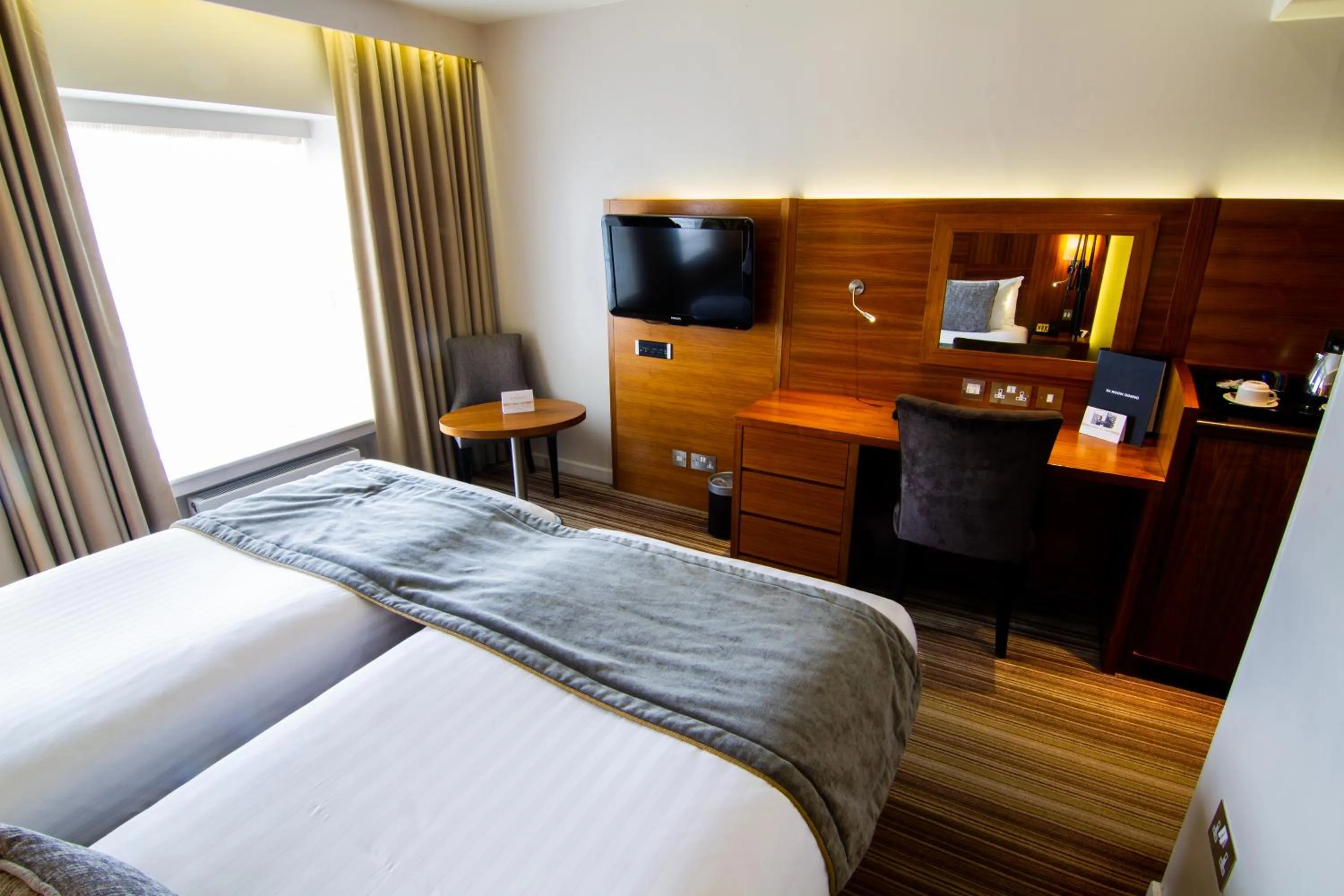 Bedroom, Bed in Blakemore Hyde Park