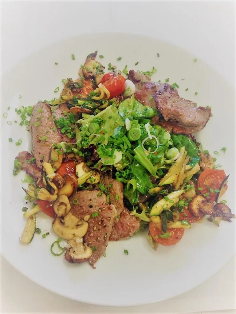 Restaurant/places to eat in Hotel Ambiente Walldorf