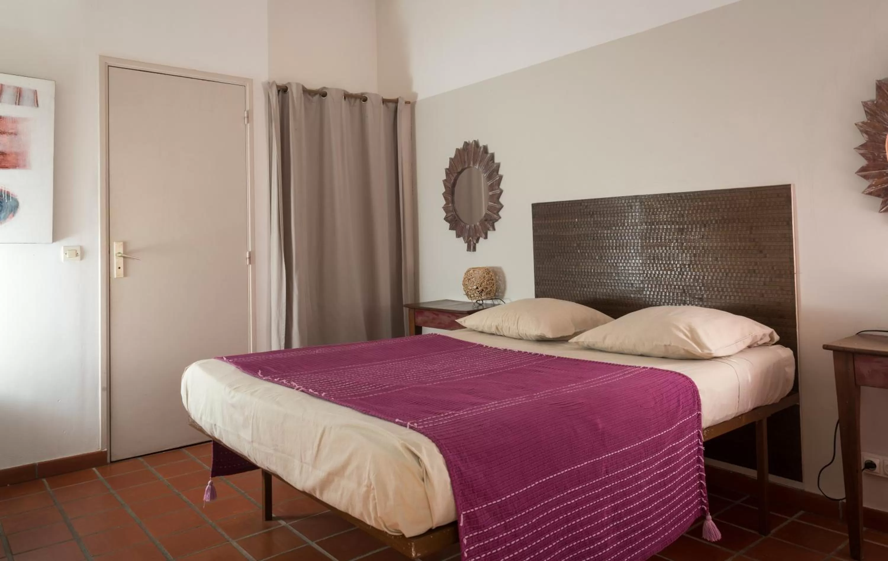 Bedroom, Bed in Hôtel Les Bananiers