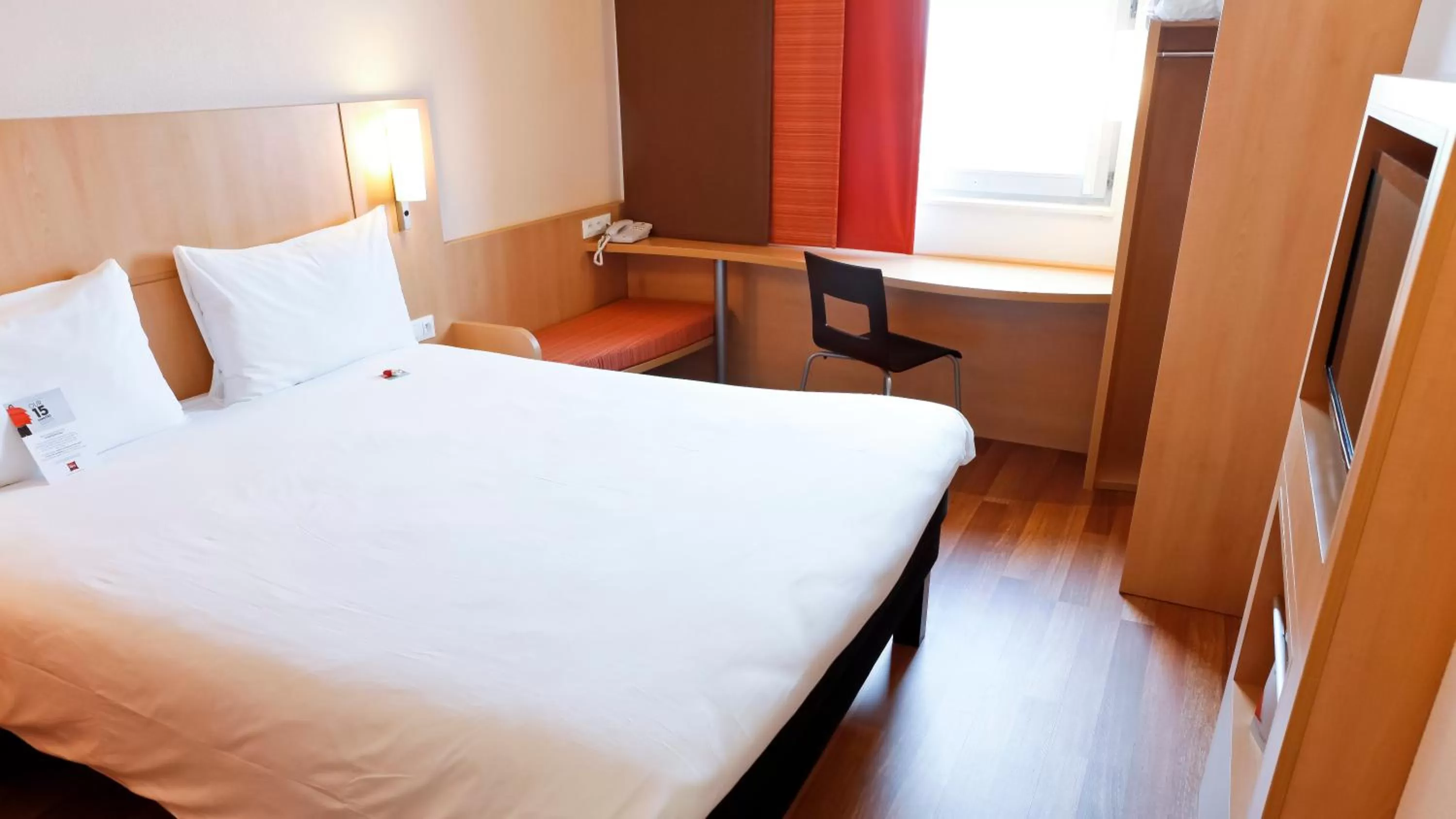Bed in ibis Lyon Est Chaponnay