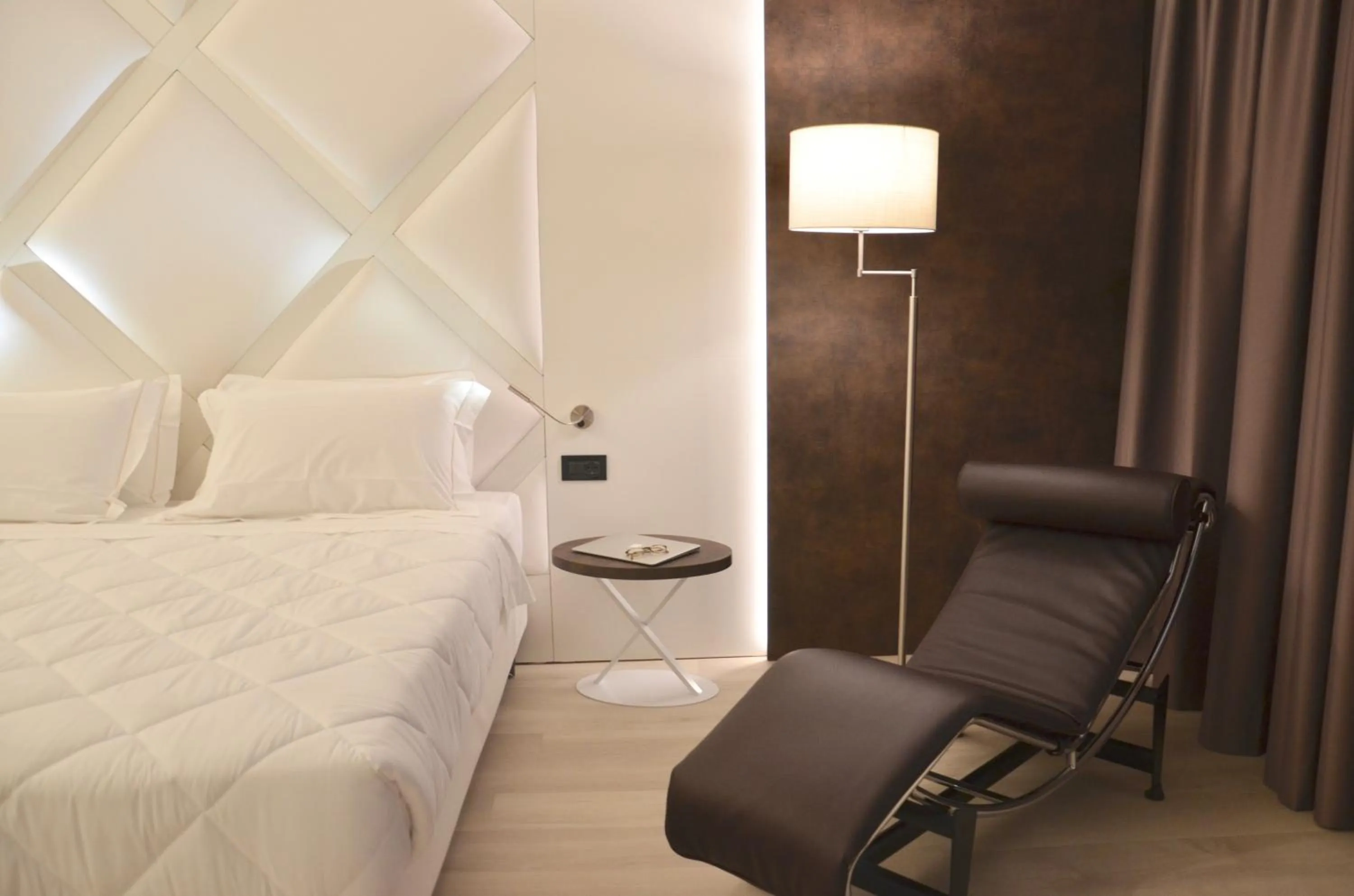 Bed in Hotel Victoria