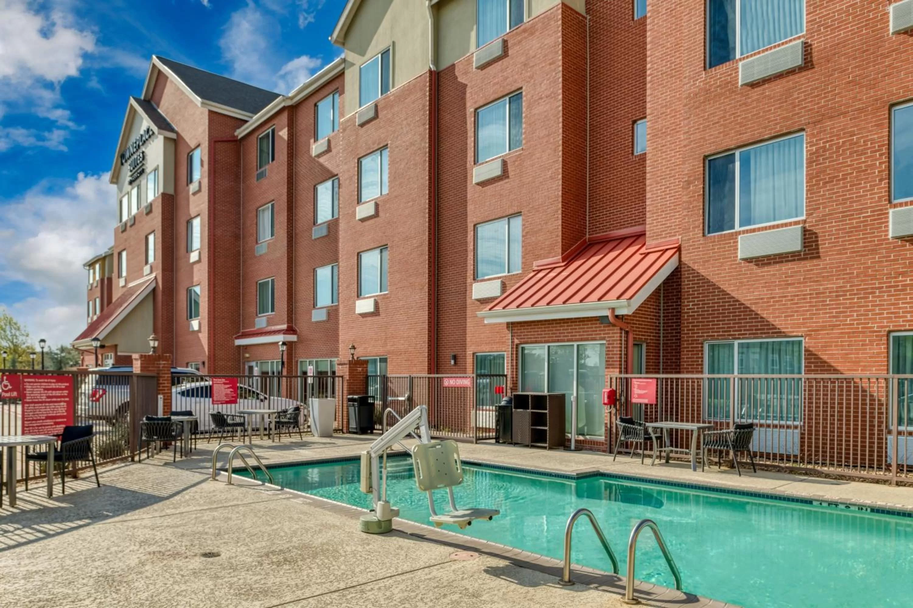 Swimming pool in TownePlace Suites by Marriott Dallas McKinney