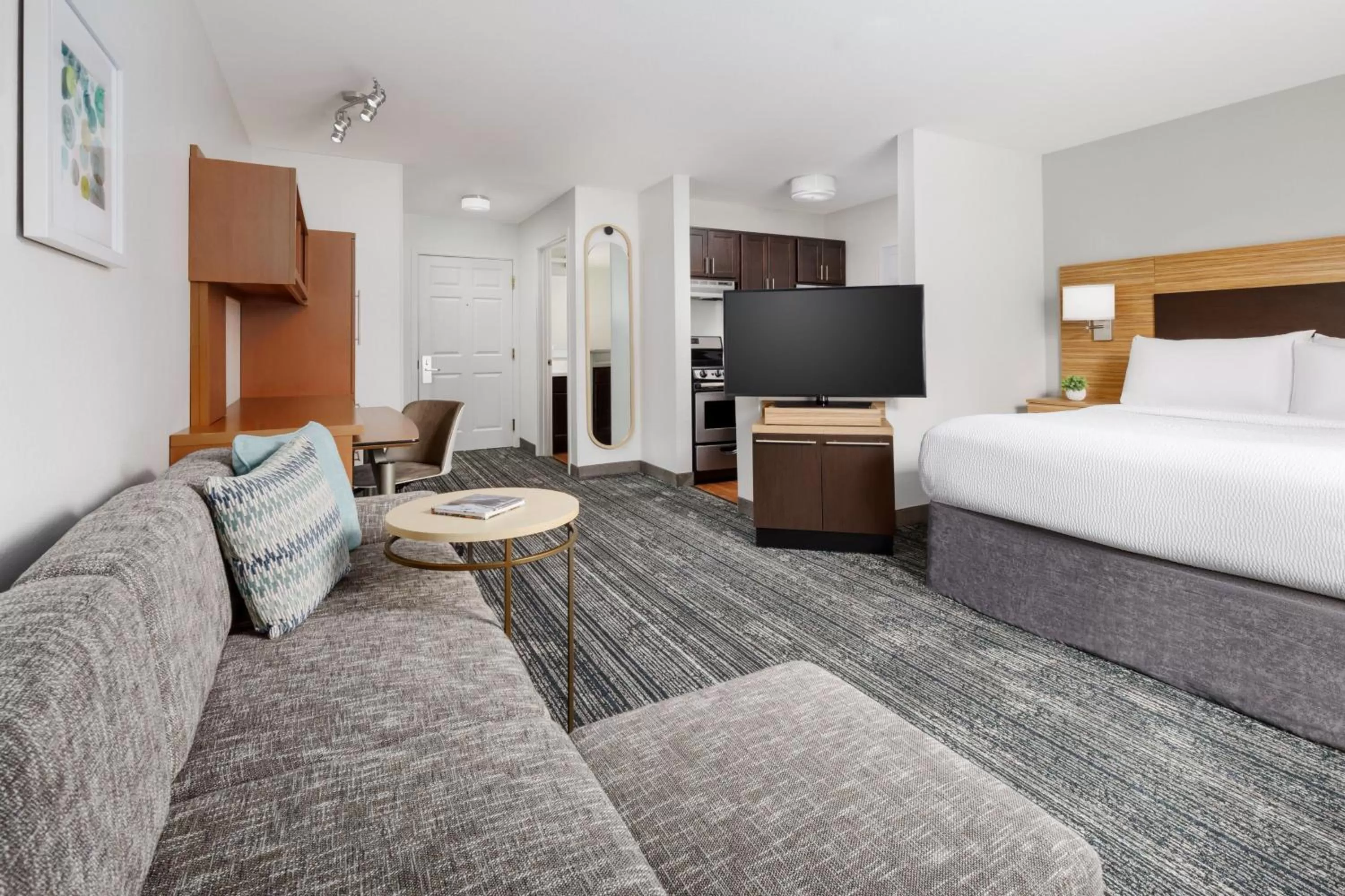 Bedroom, Bed in TownePlace Suites Manchester-Boston Regional Airport