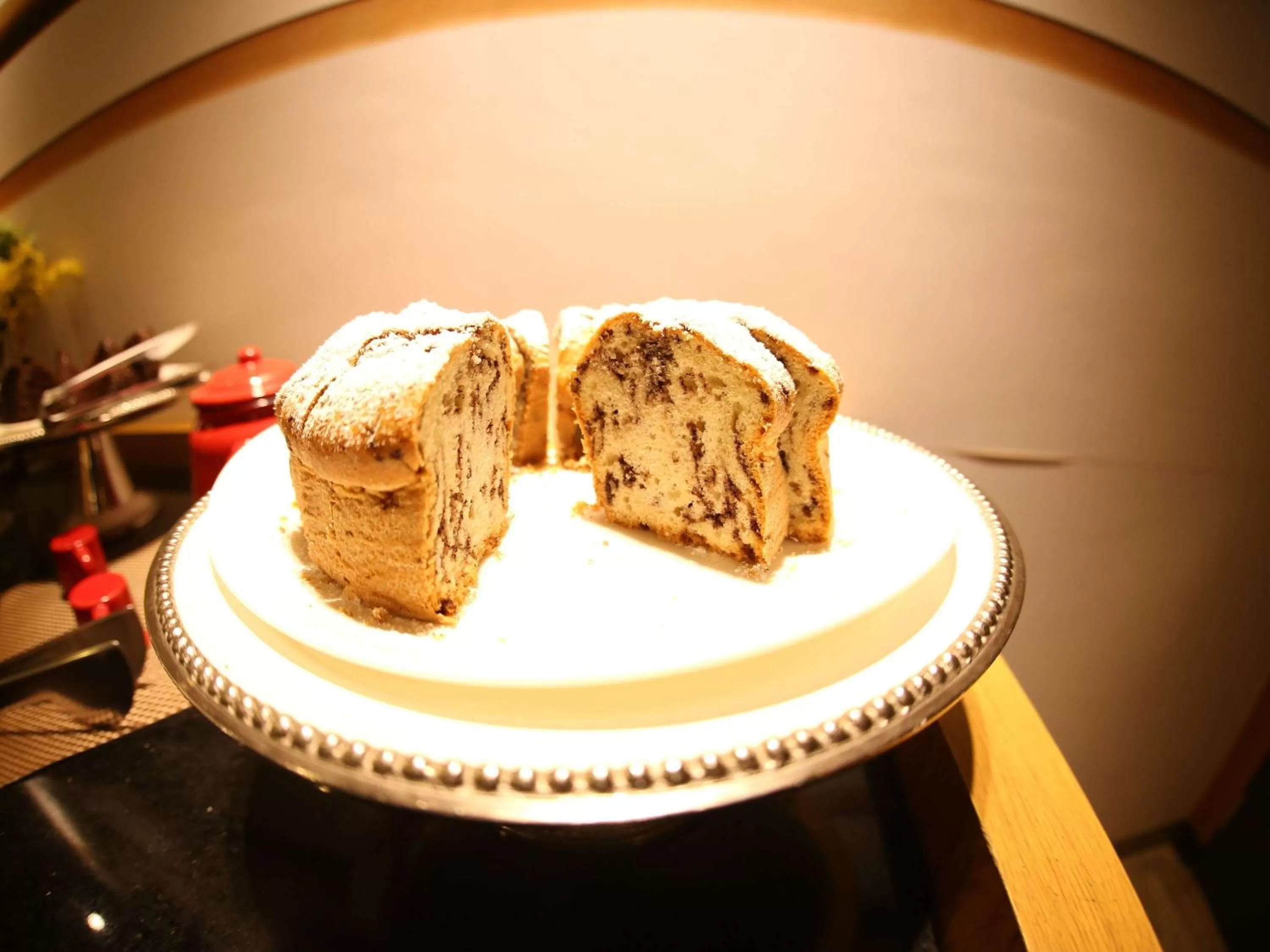 Restaurant/places to eat in ibis Jatai