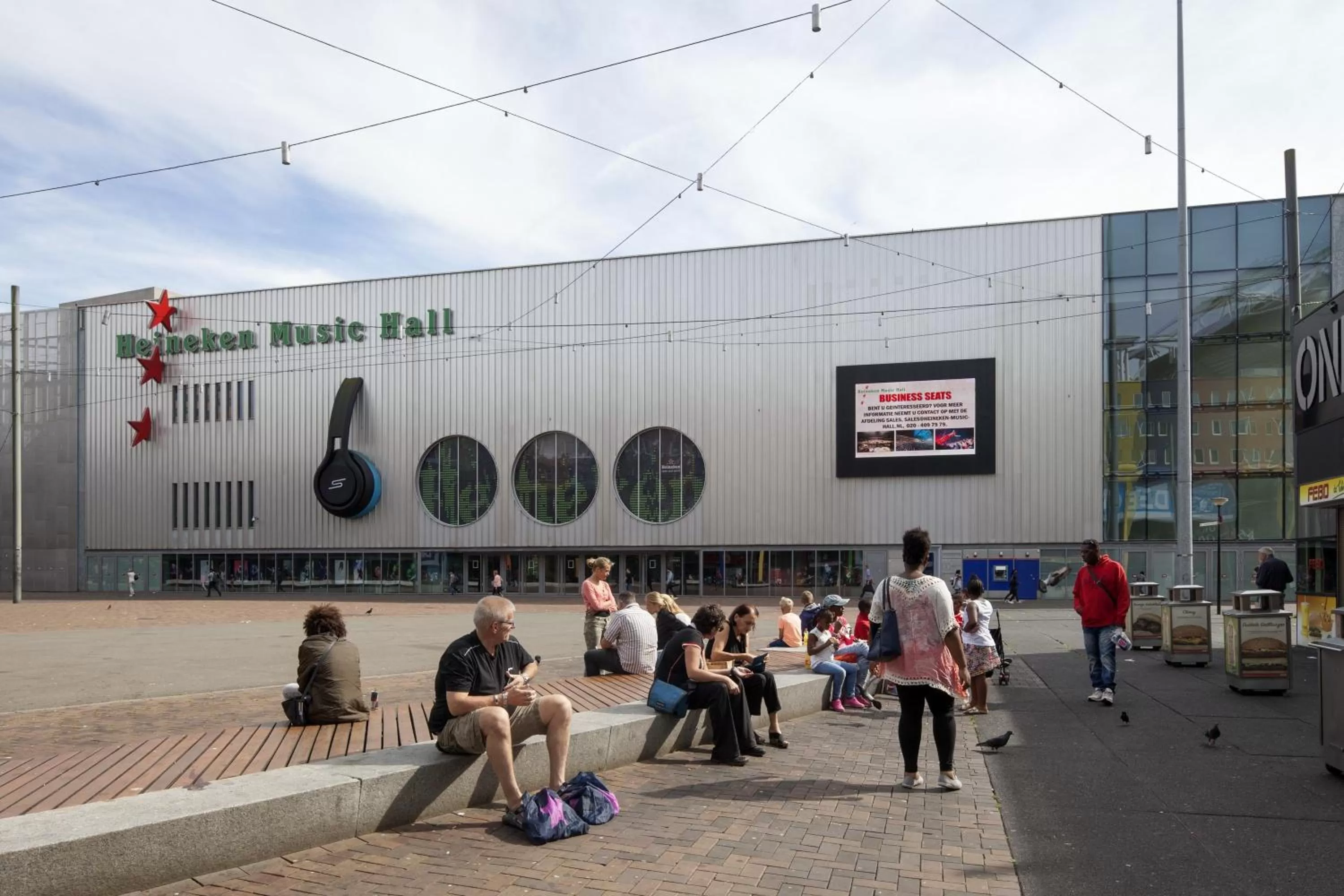 Entertainment in easyHotel Amsterdam Arena Boulevard