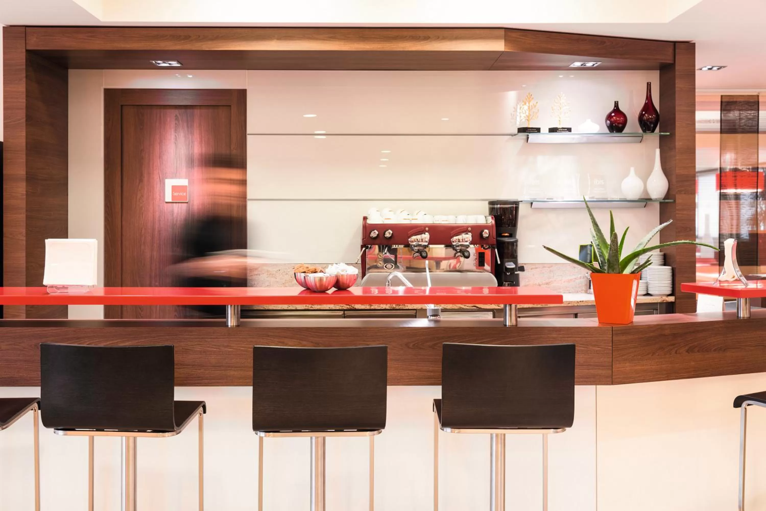 Lounge or bar in Hotel Ibis Milano Malpensa