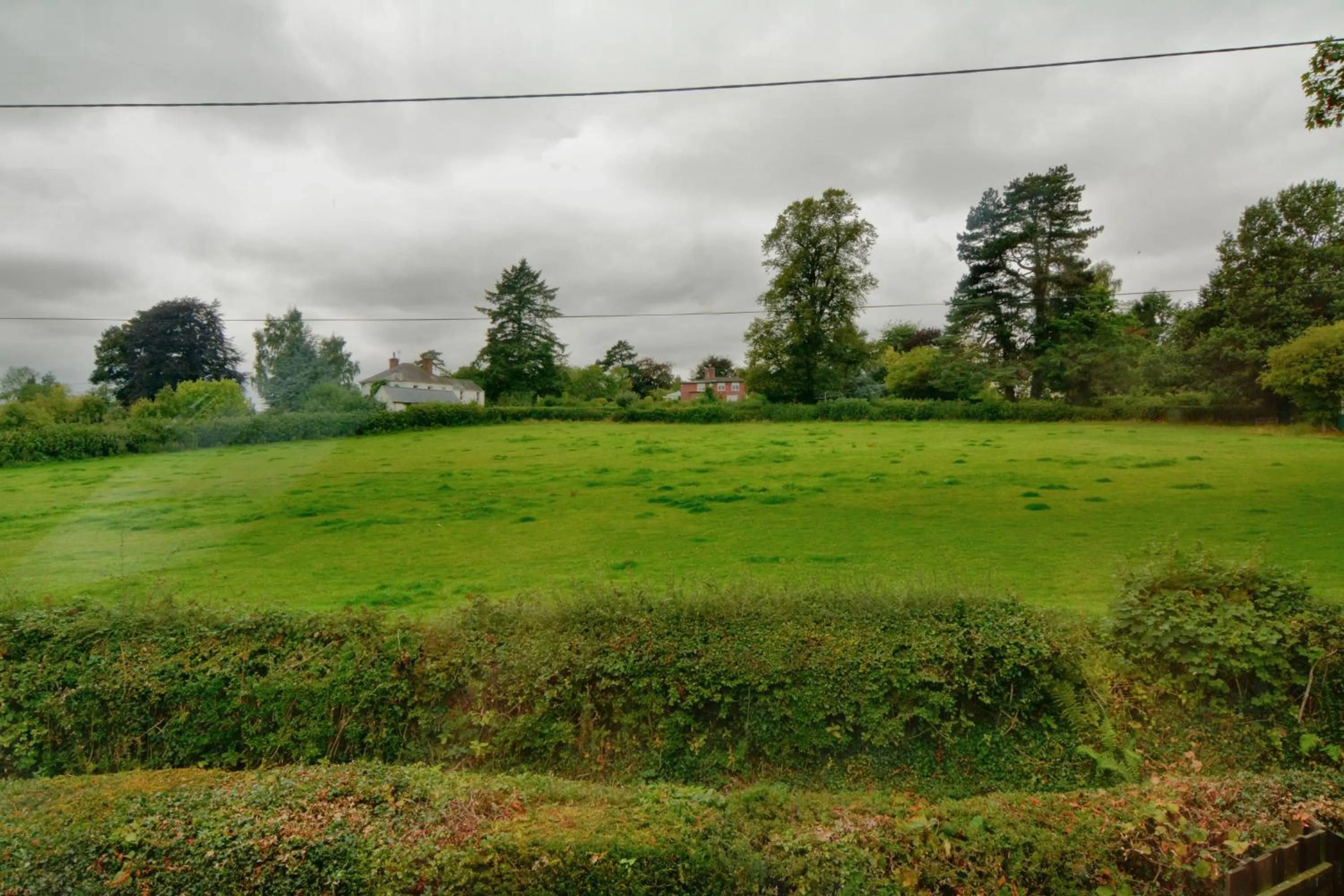Quiet street view in Pine Tree Lodge, Bridgnorth