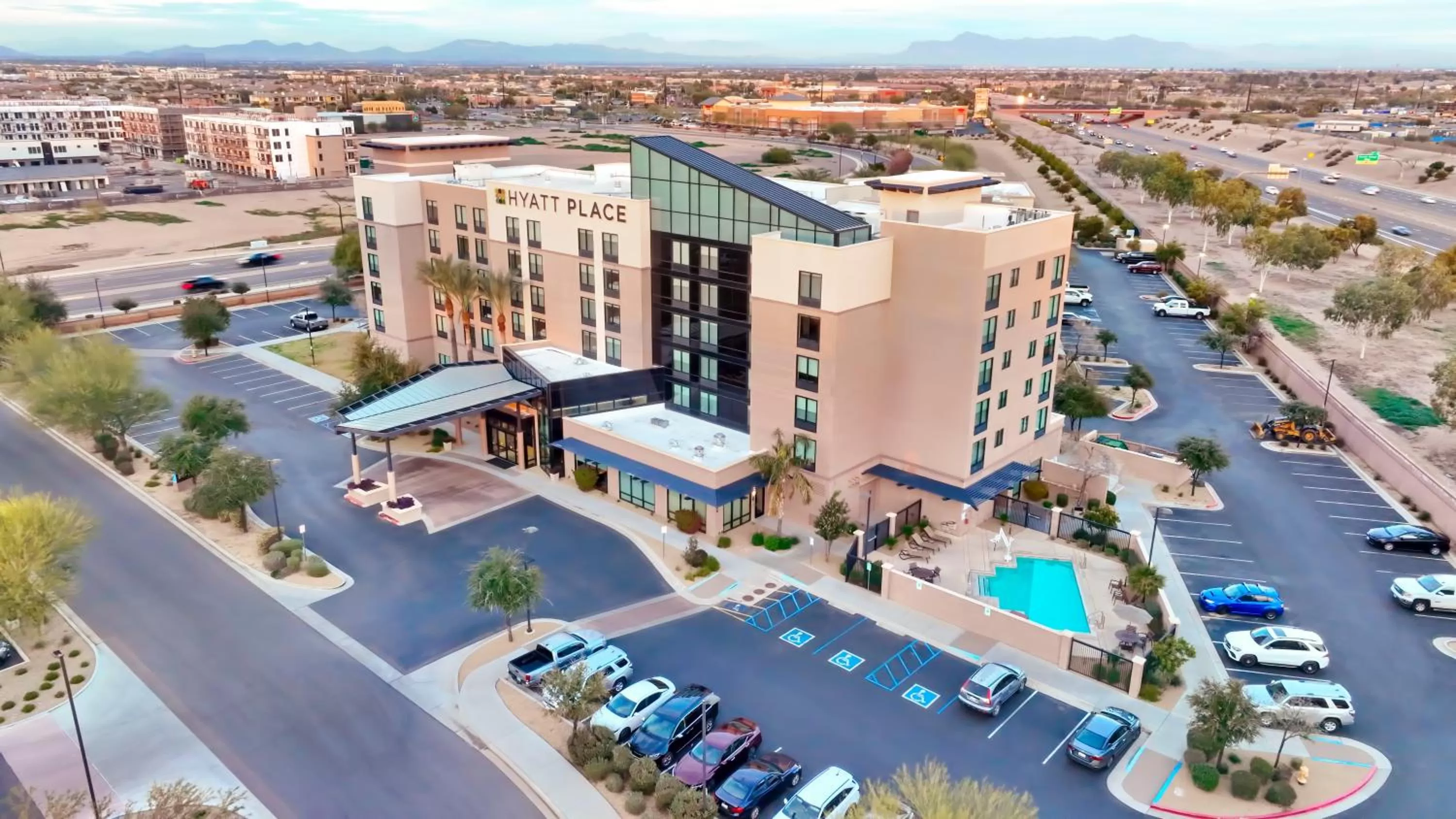 Property building in Hyatt Place Phoenix Gilbert