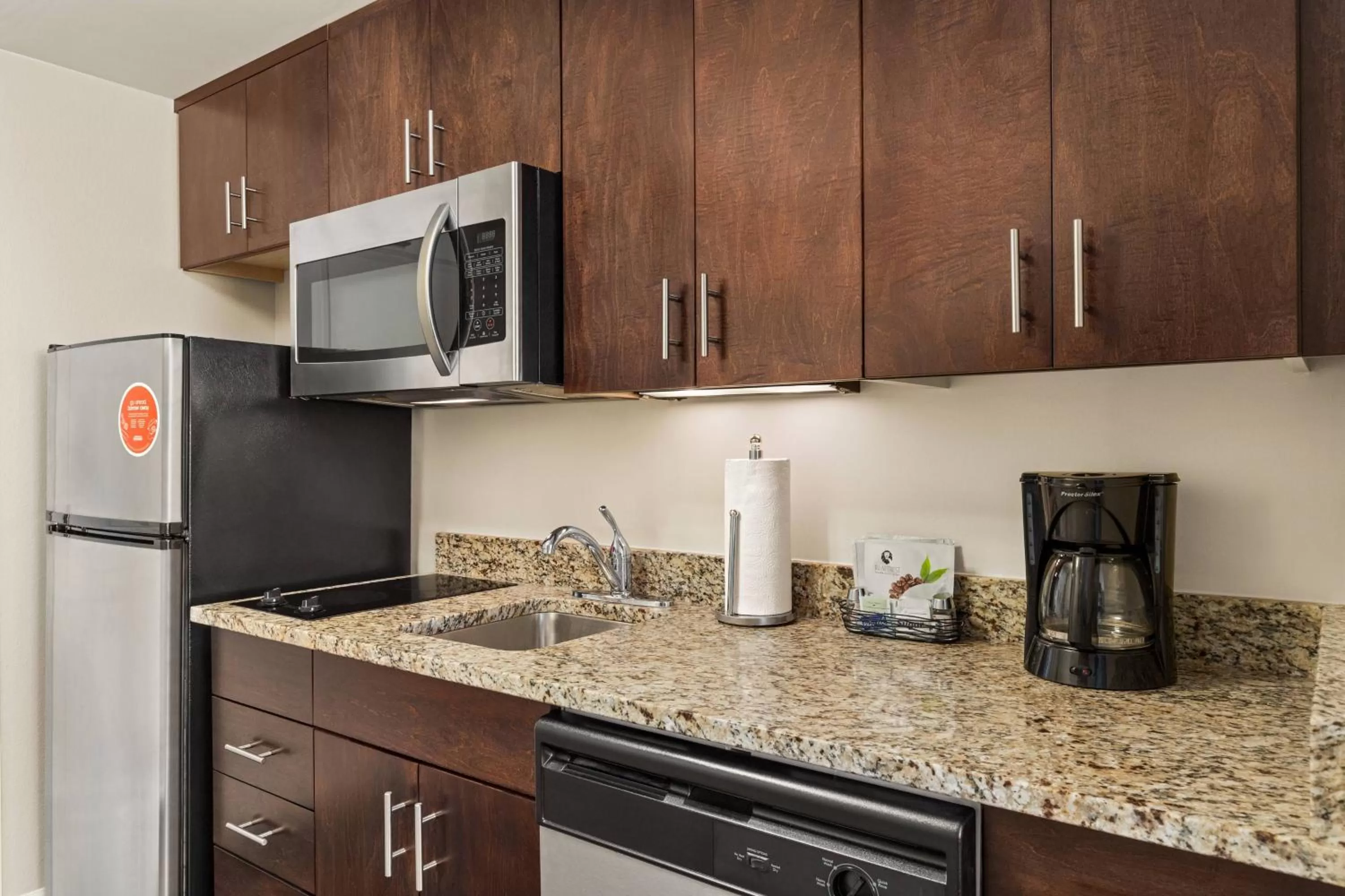 Kitchen or kitchenette in TownePlace Suites by Marriott Chattanooga Near Hamilton Place