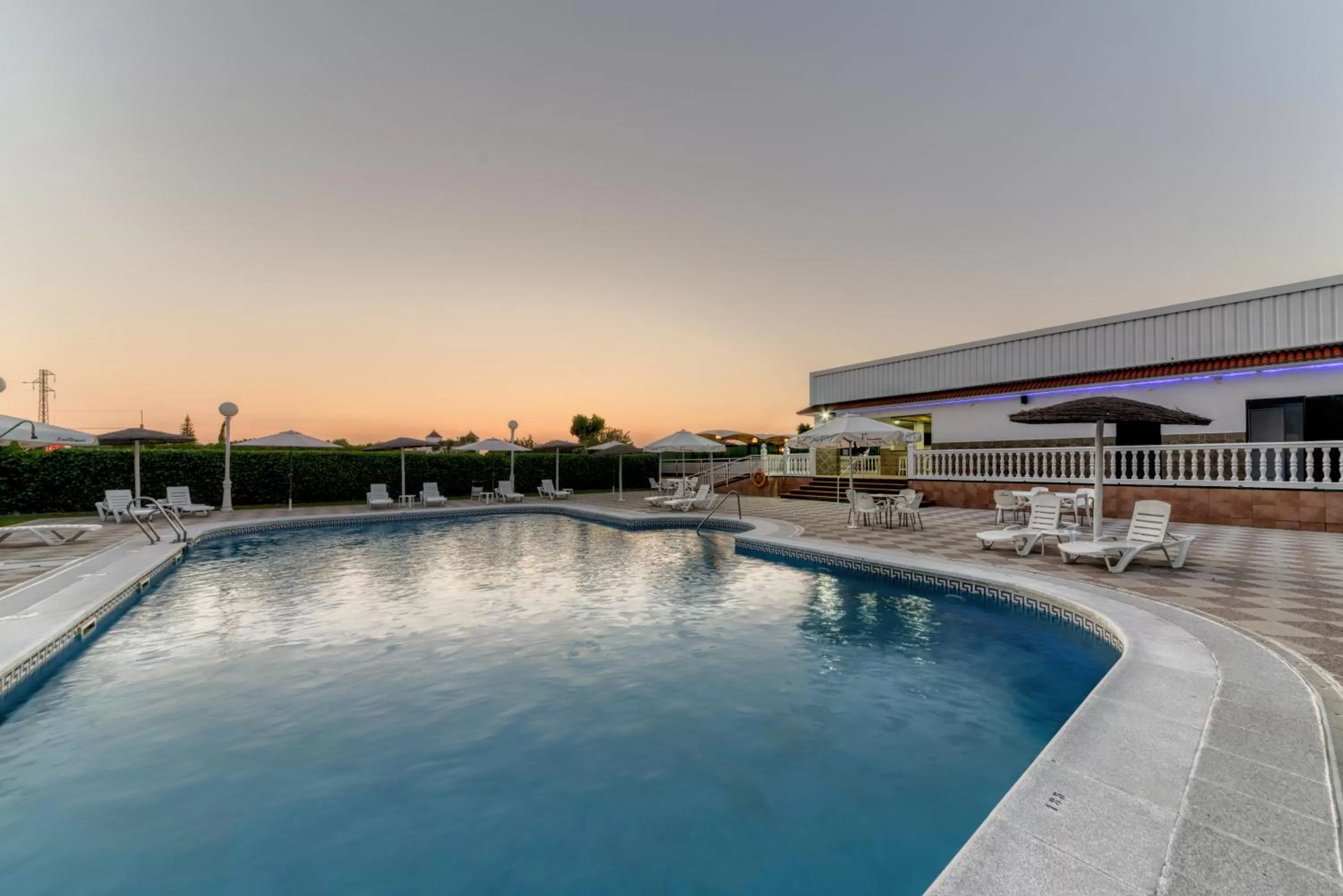 Property building in Hotel Torre De Los Guzmanes