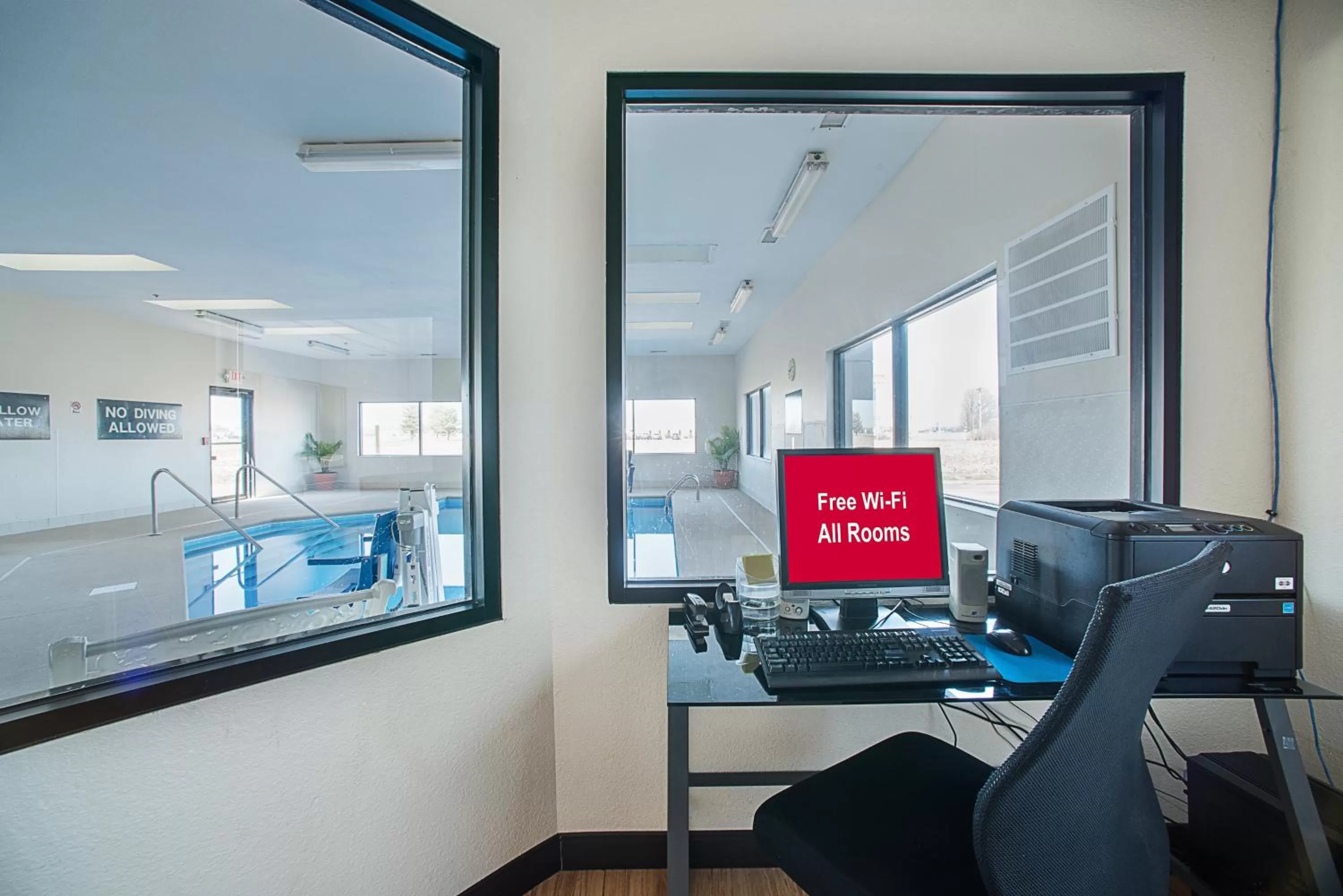 Business facilities in Red Roof Inn St Louis - Troy, IL