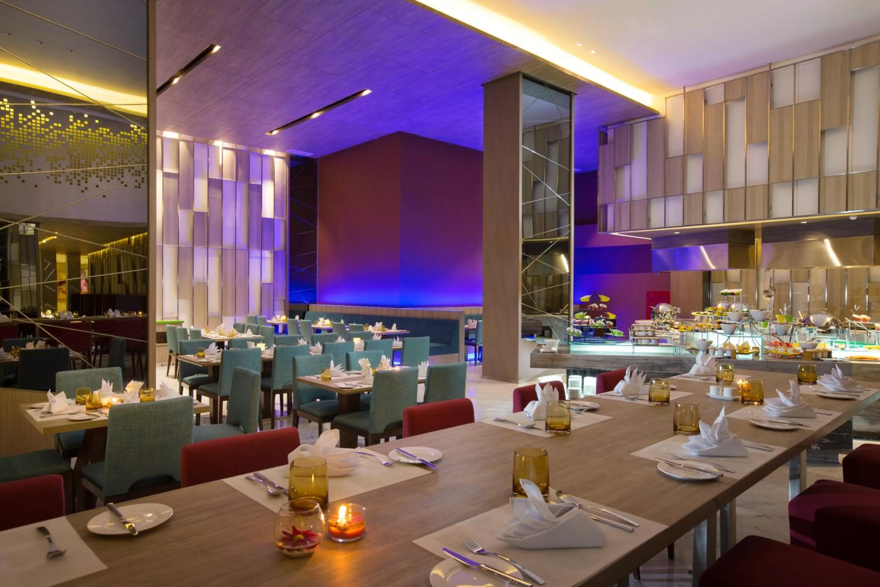 Restaurant/places to eat in Novotel Makassar Grand Shayla