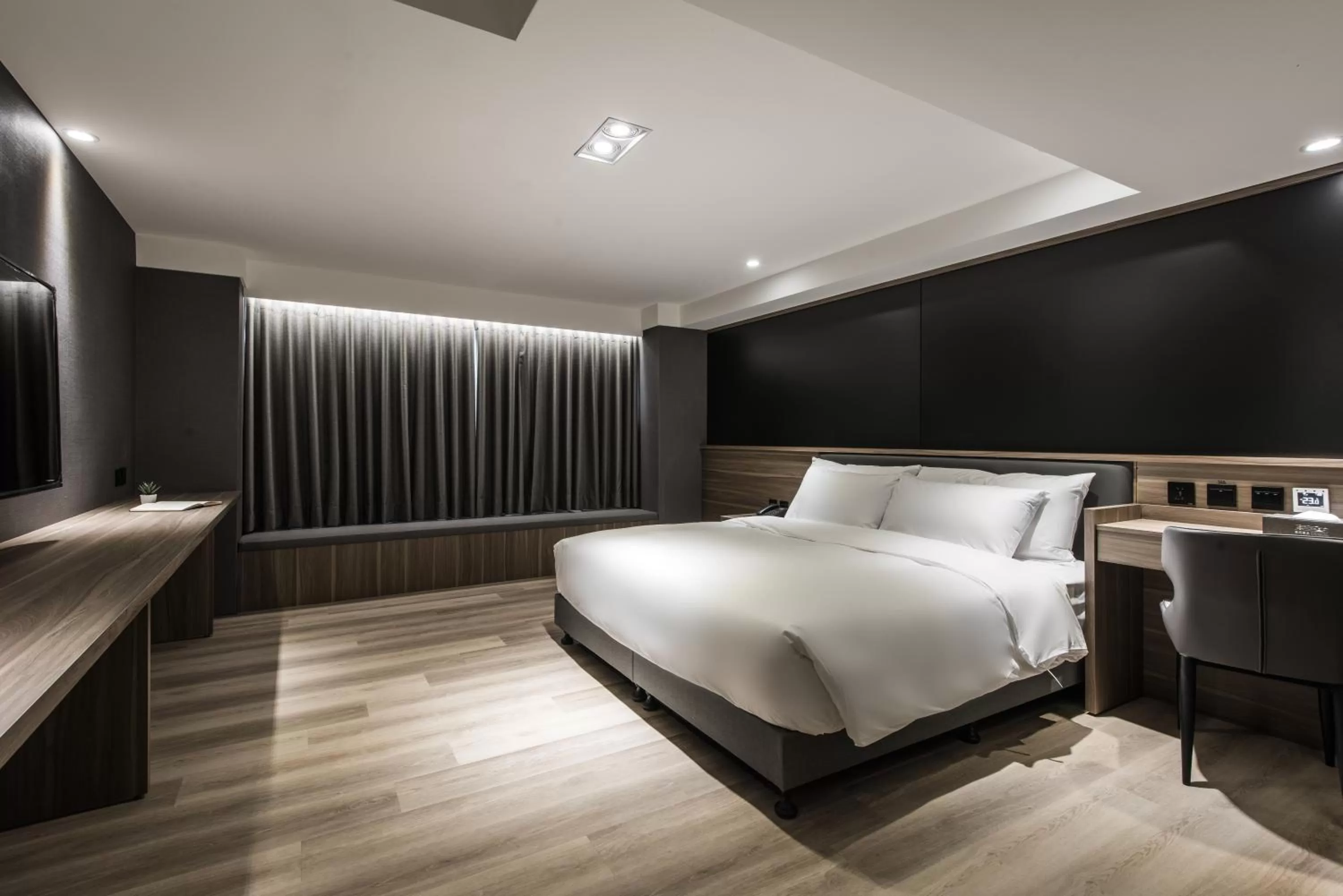 Bed in Autumn Willow Hotel