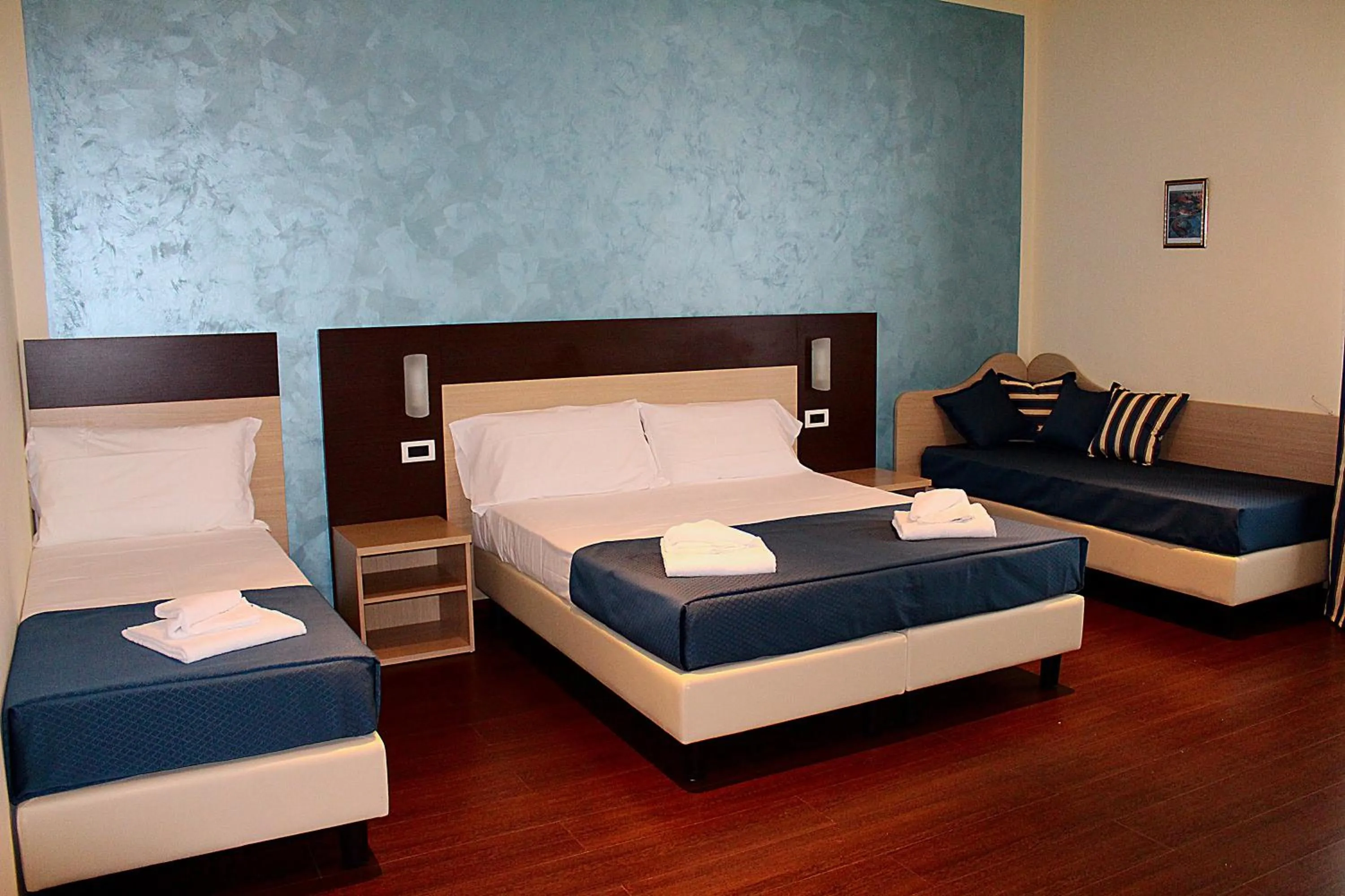 Photo of the whole room, Bed in B&B Marbò Florence