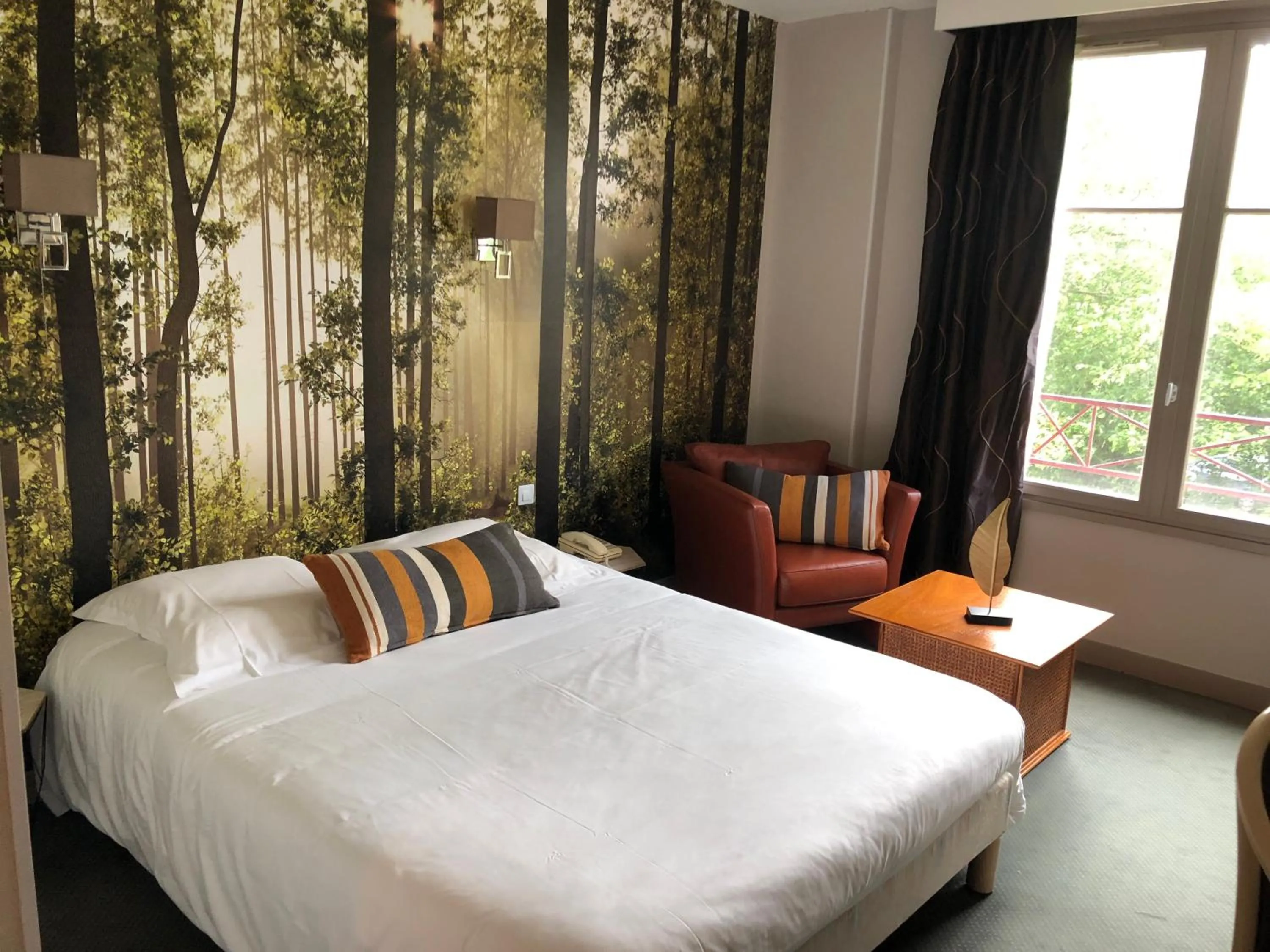 Single Room with Garden View - single occupancy in Logis Auberge Saint Thégonnec & son Restaurant