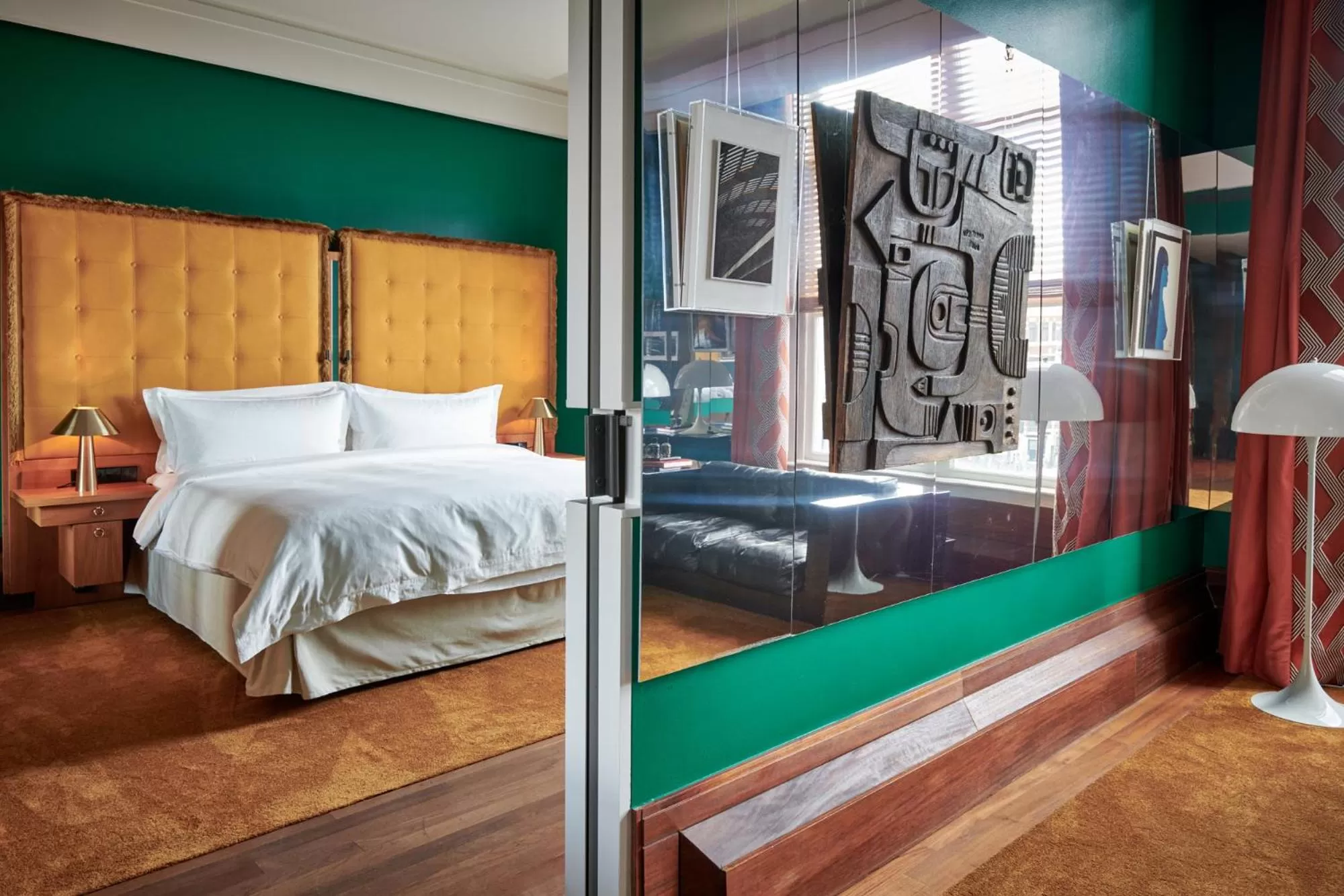 Bed in De L’Europe Amsterdam – The Leading Hotels of the World