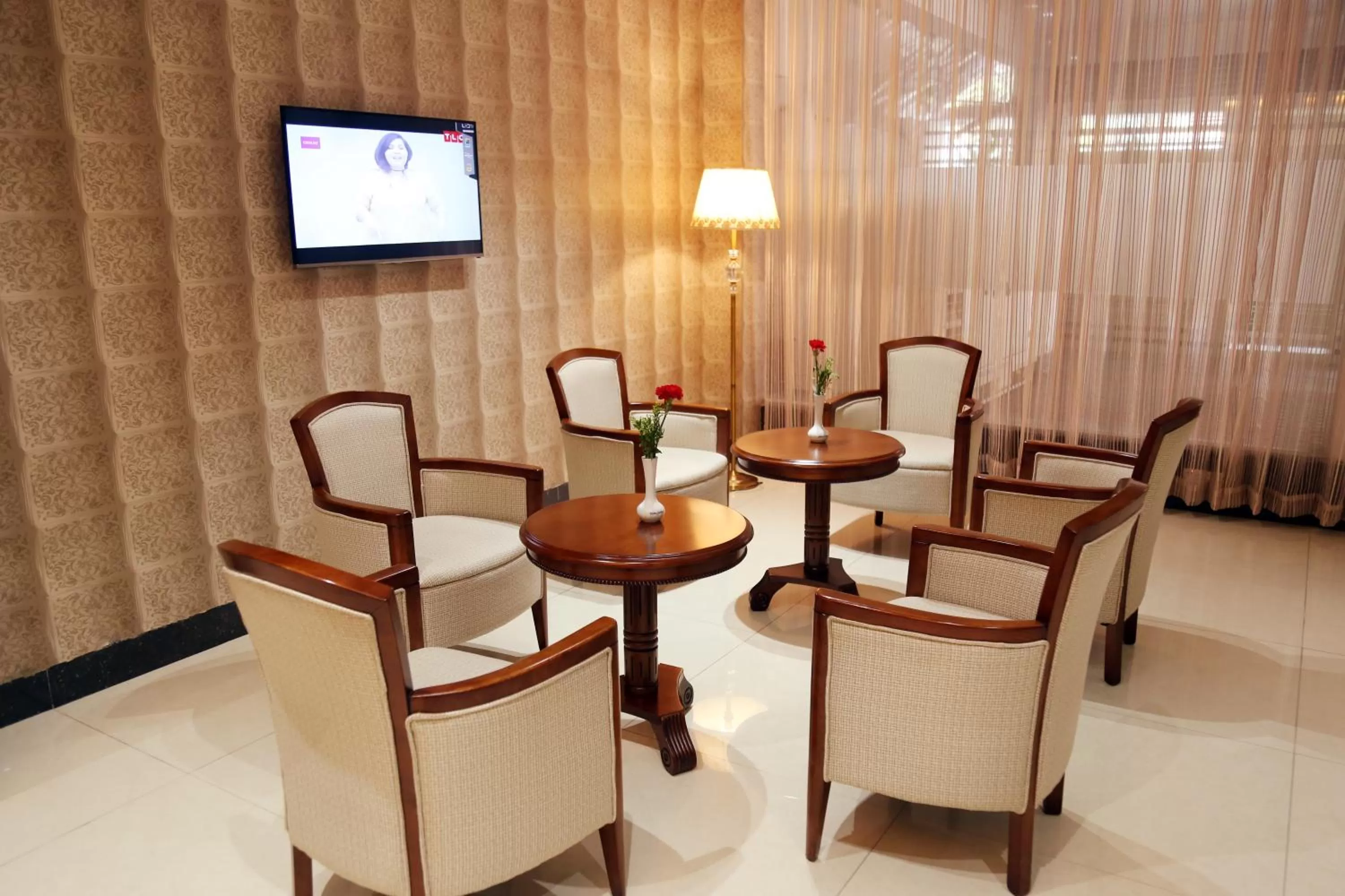 Communal lounge/ TV room in Civic Inn