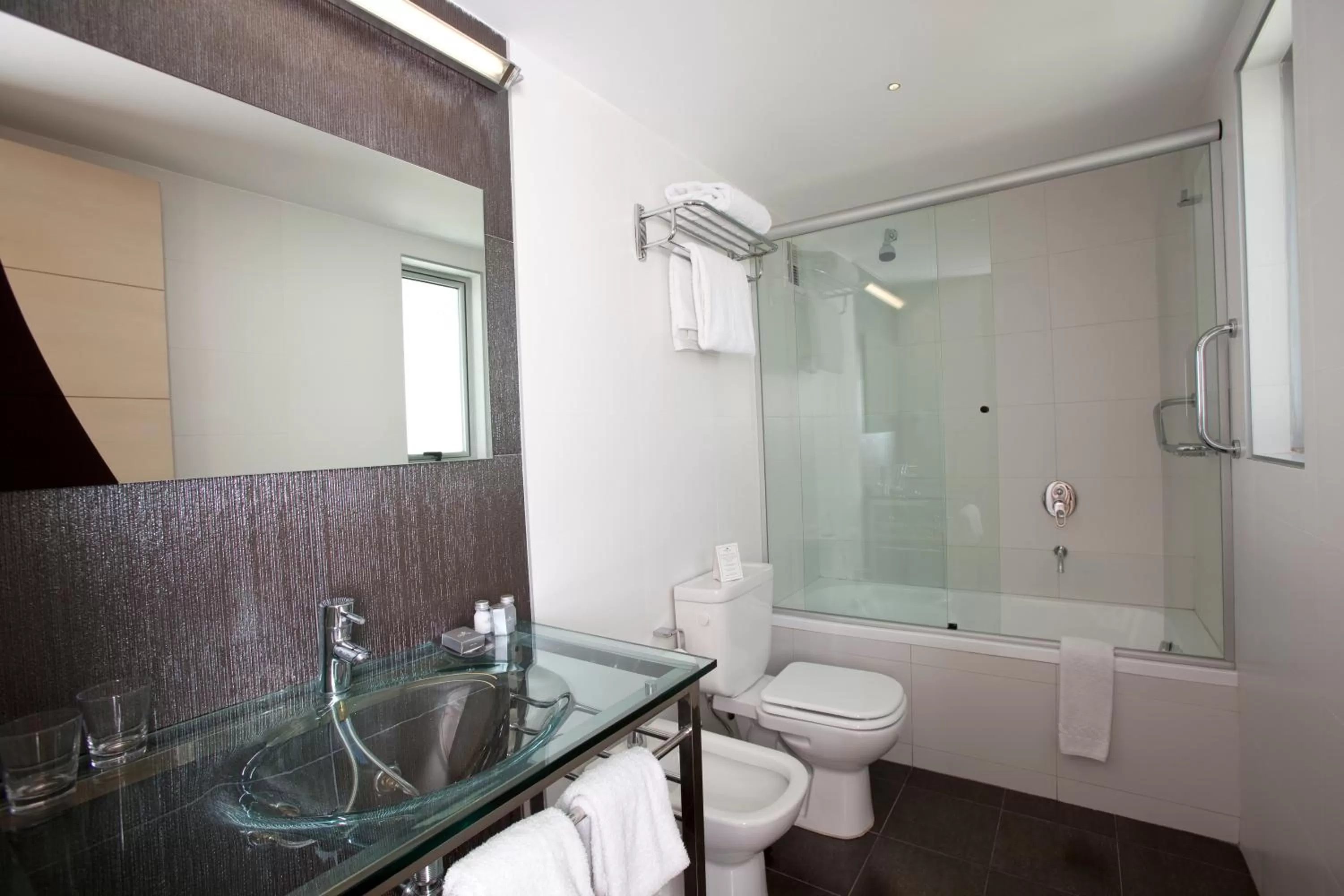 Shower in Regency Rambla Design Apart Hotel
