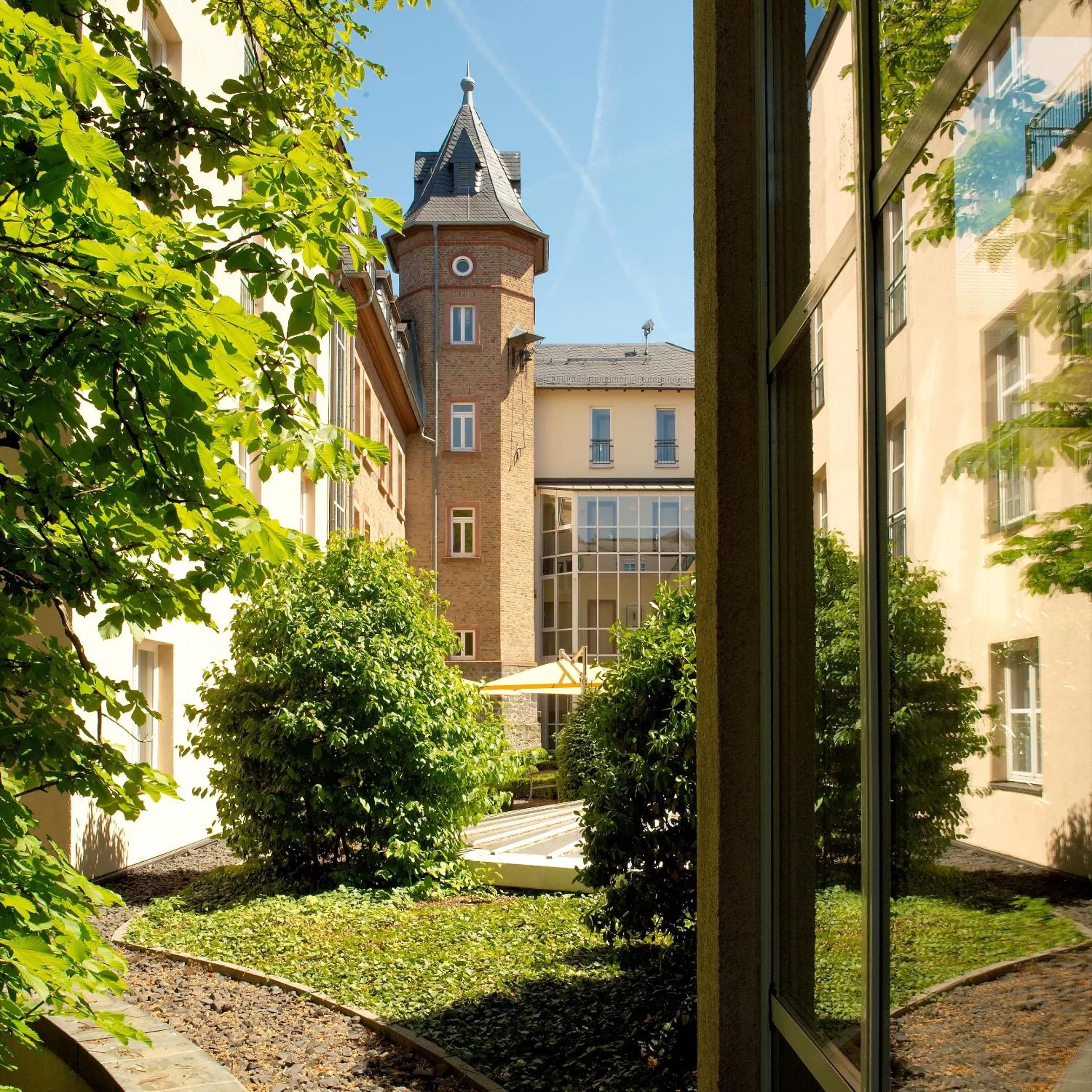 Property building in Best Western Premier Hotel Villa Stokkum