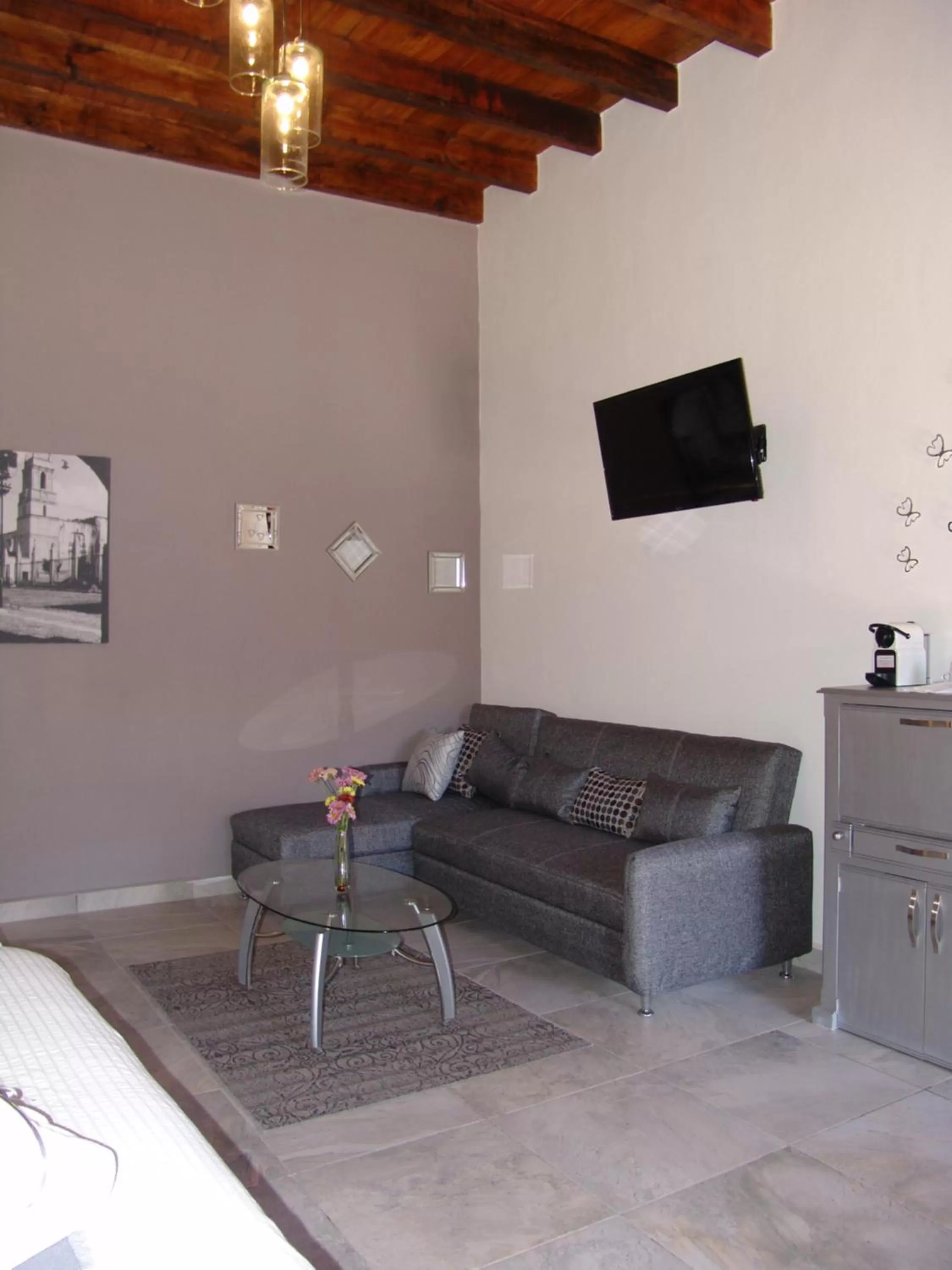 TV and multimedia in Hotel Casa Don Quijote