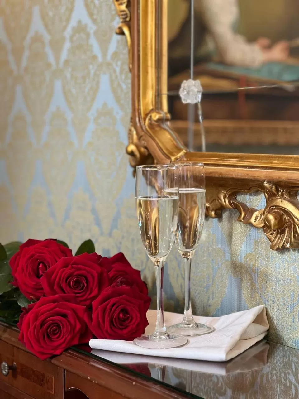 room service in Hotel Colombina