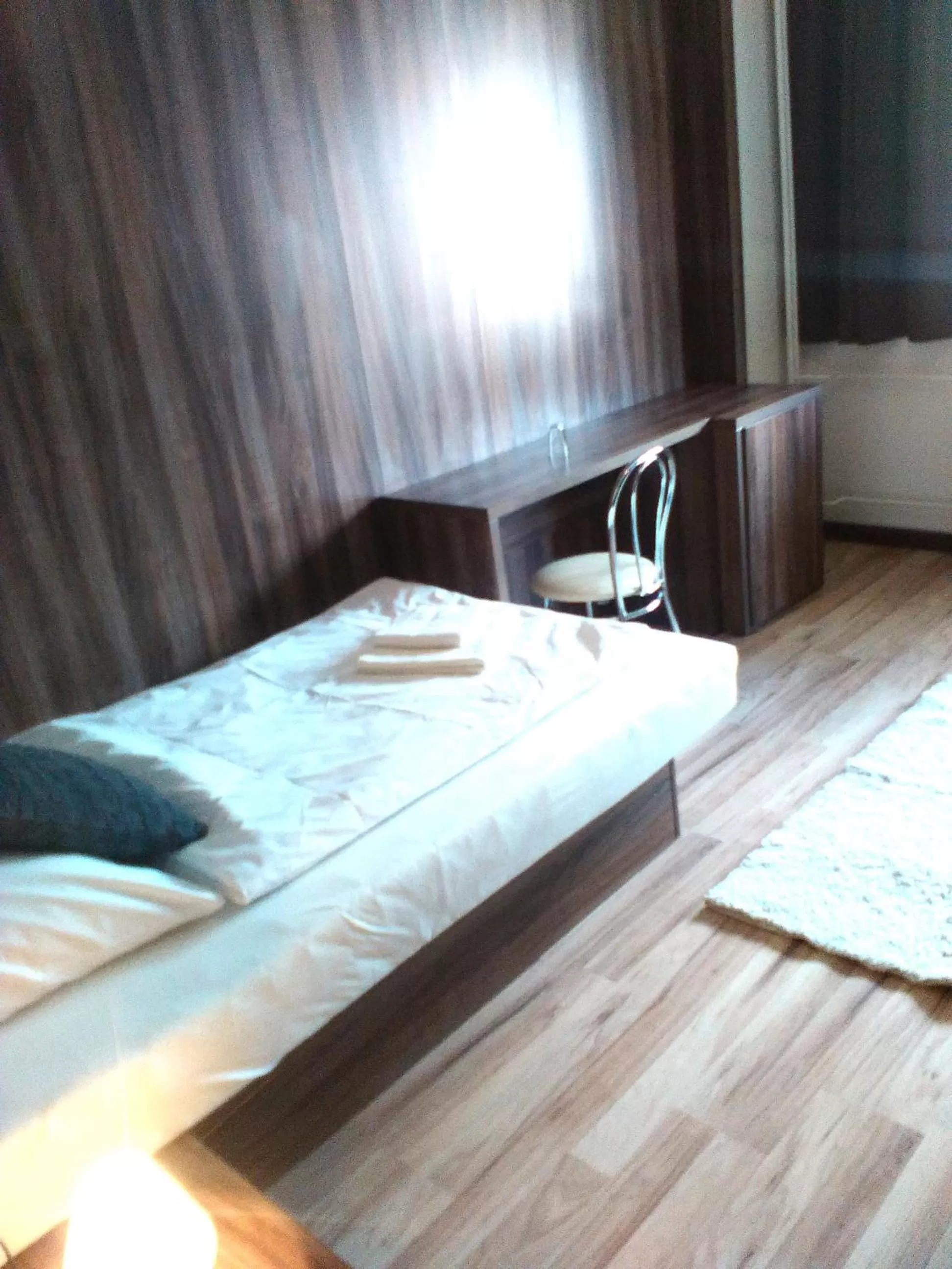 Bedroom, Bed in Hotel Garni