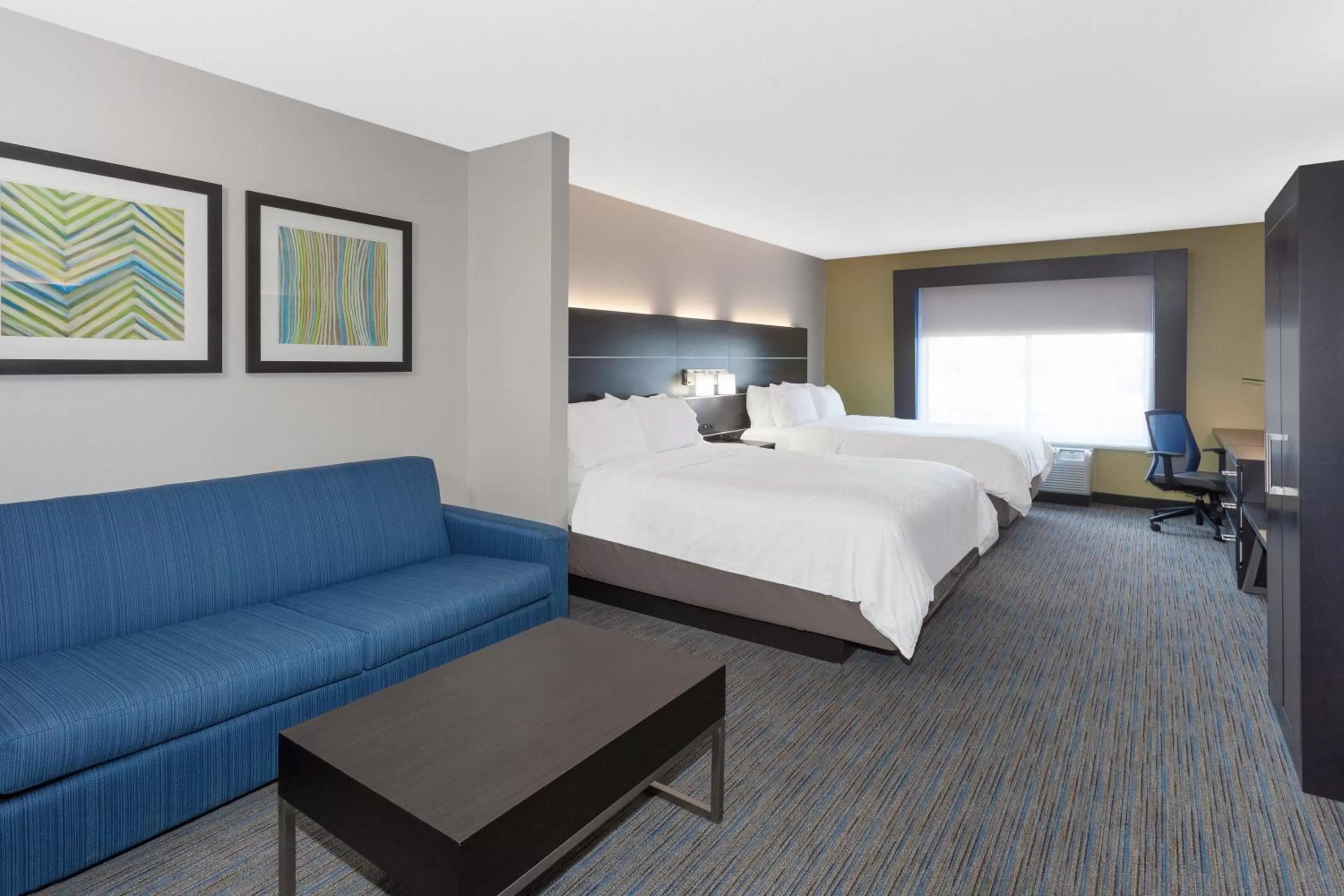 Photo of the whole room, Bed in Holiday Inn Express & Suites Culpeper by IHG