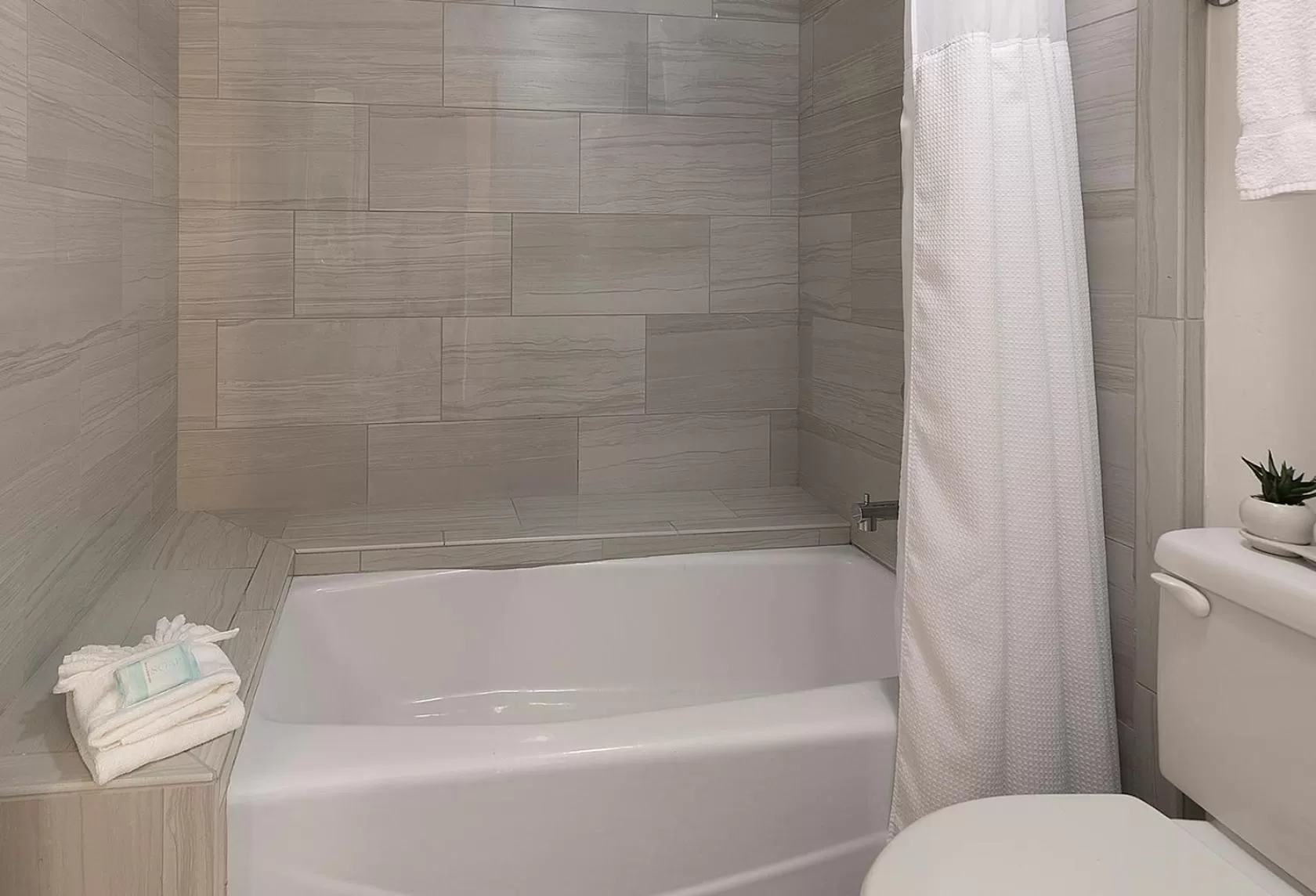 Shower in Pismo Lighthouse Suites