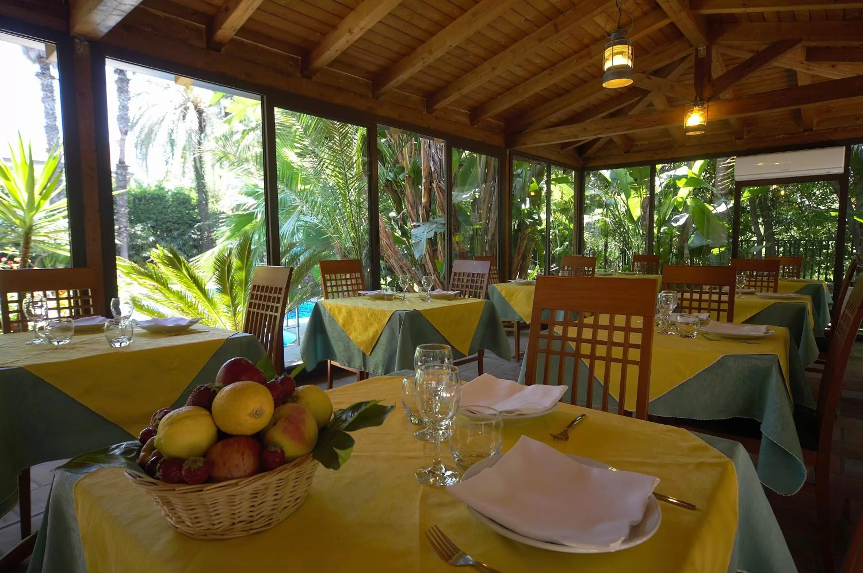 Restaurant/places to eat in Hotel Borgo Verde