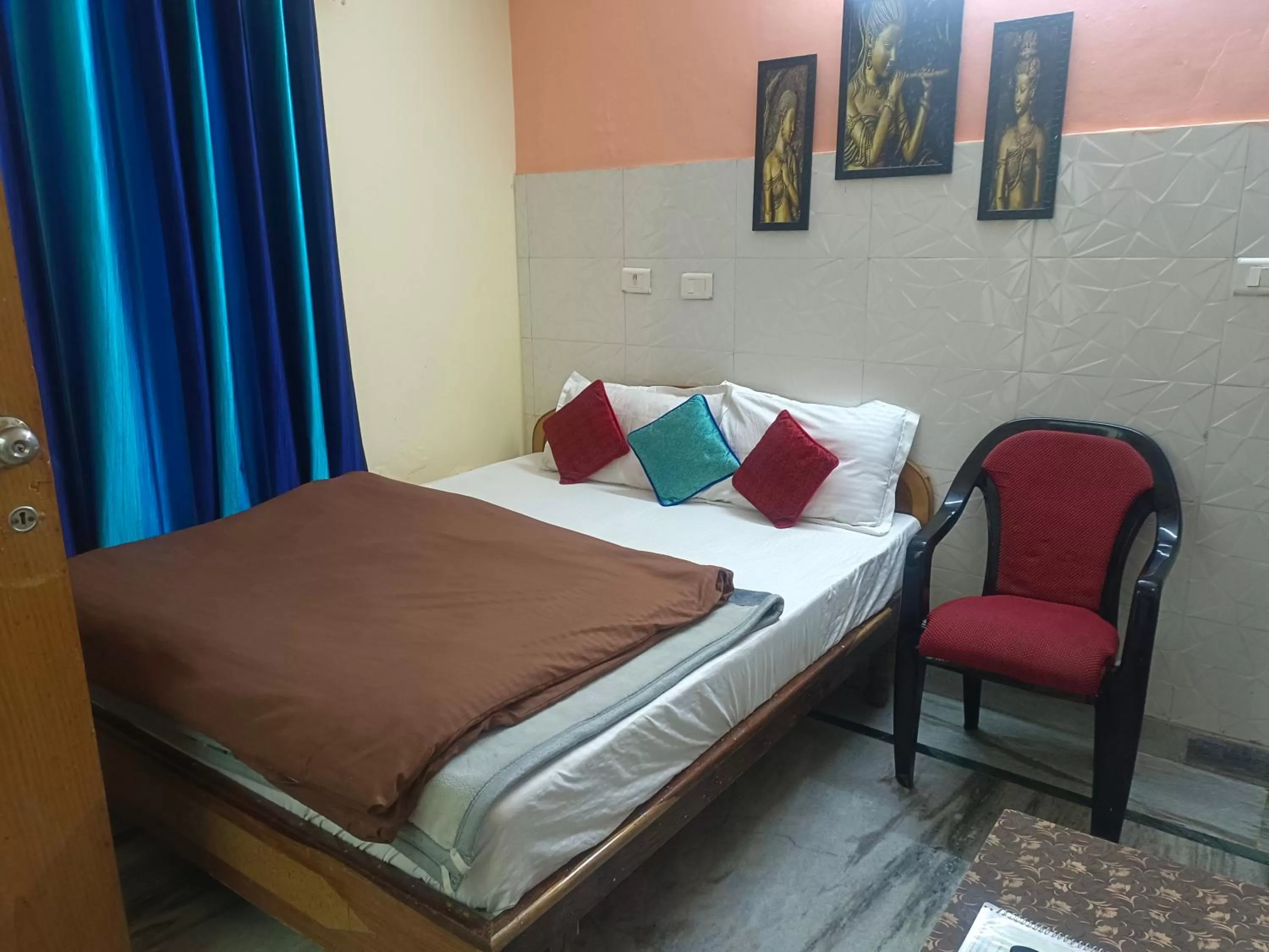 Bed in Hotel Shiv Palace