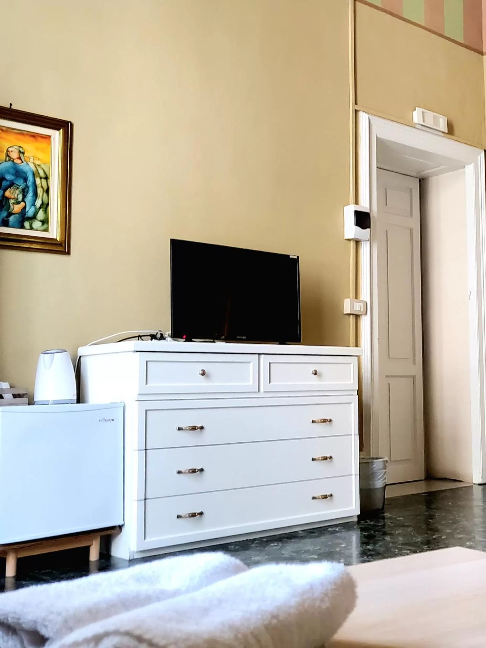 TV/Entertainment Center in varcOrtigia Bed and Breakfast