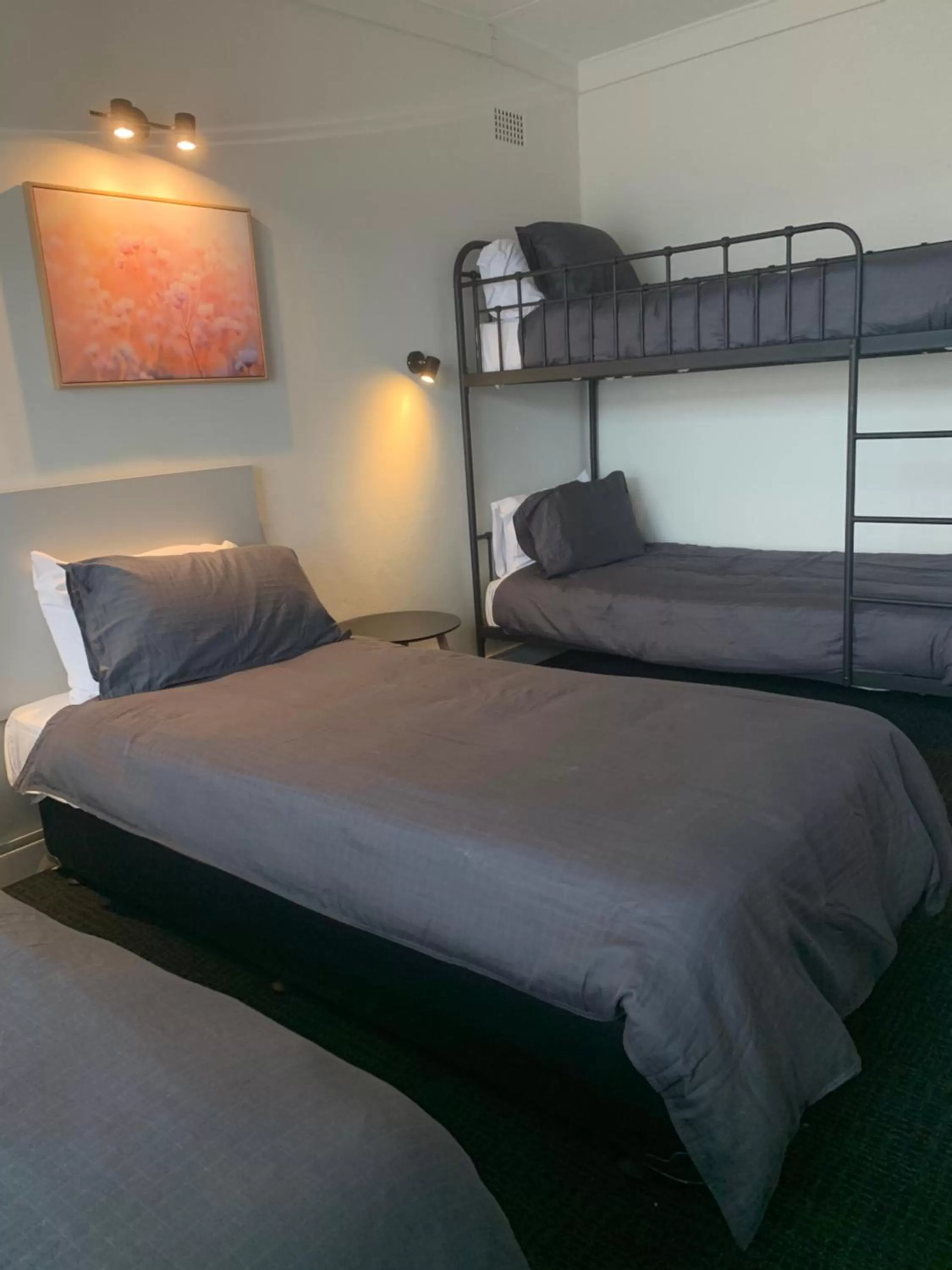 Bed in Doonside Hotel