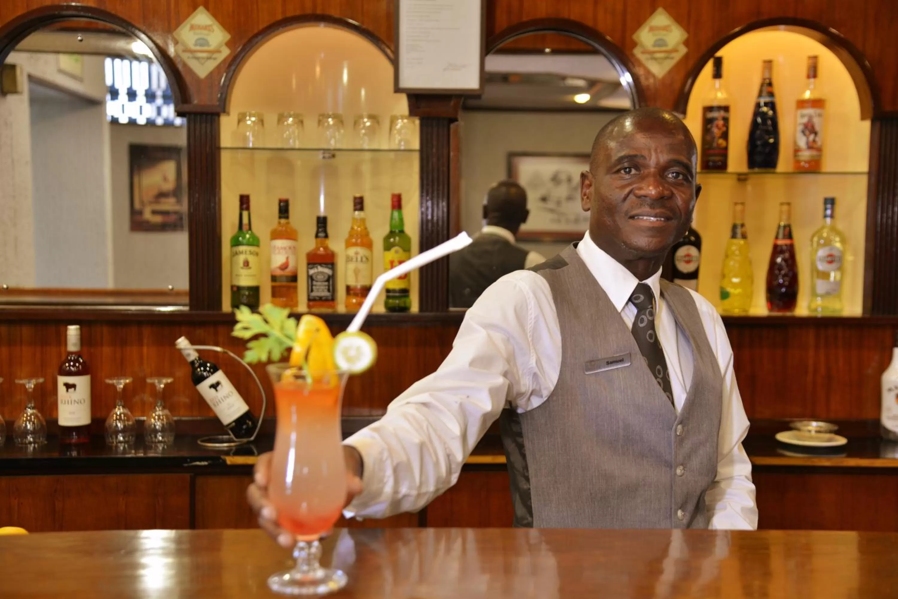 Lounge or bar in Cresta Jameson Hotel