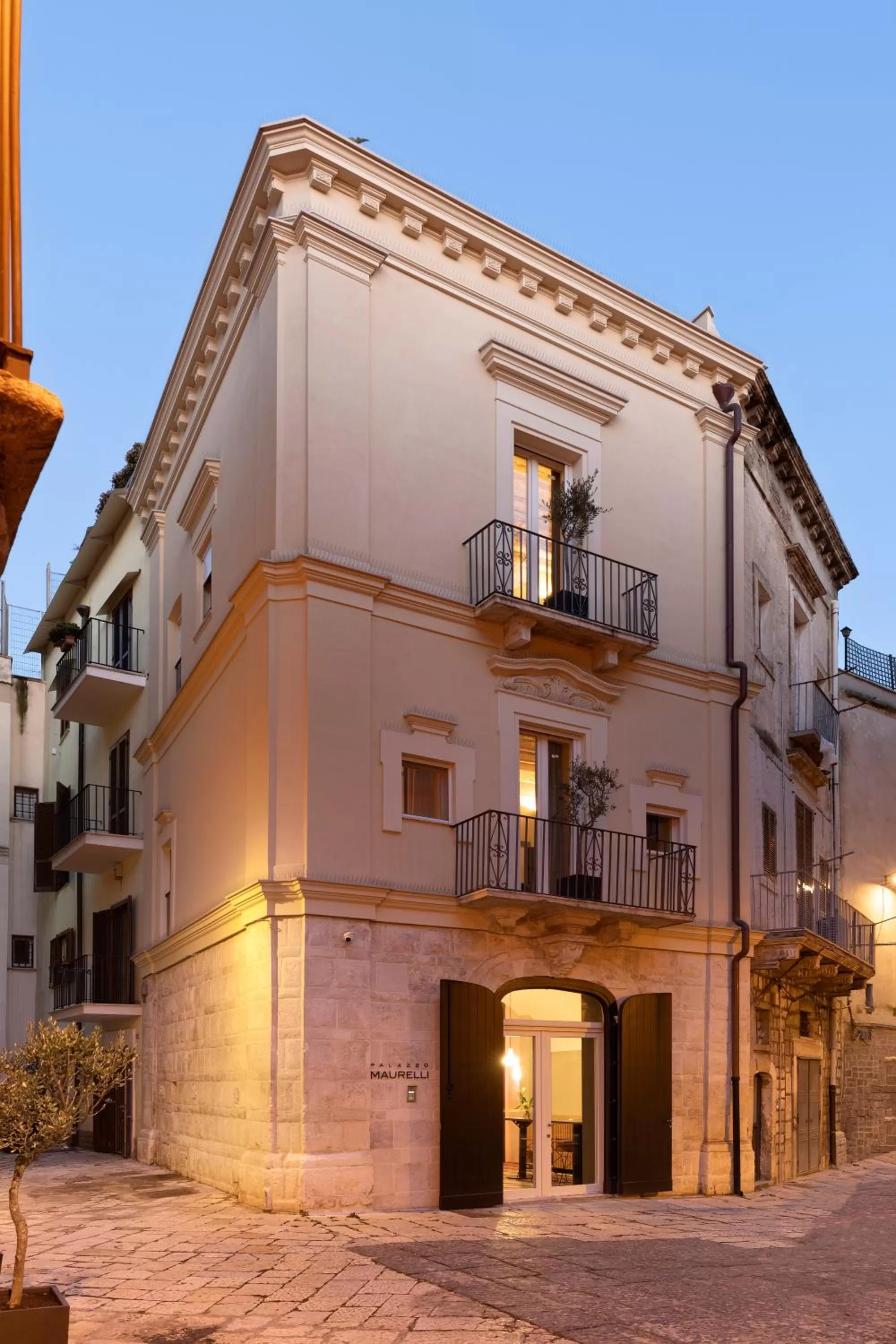 Property building in Palazzo Calò