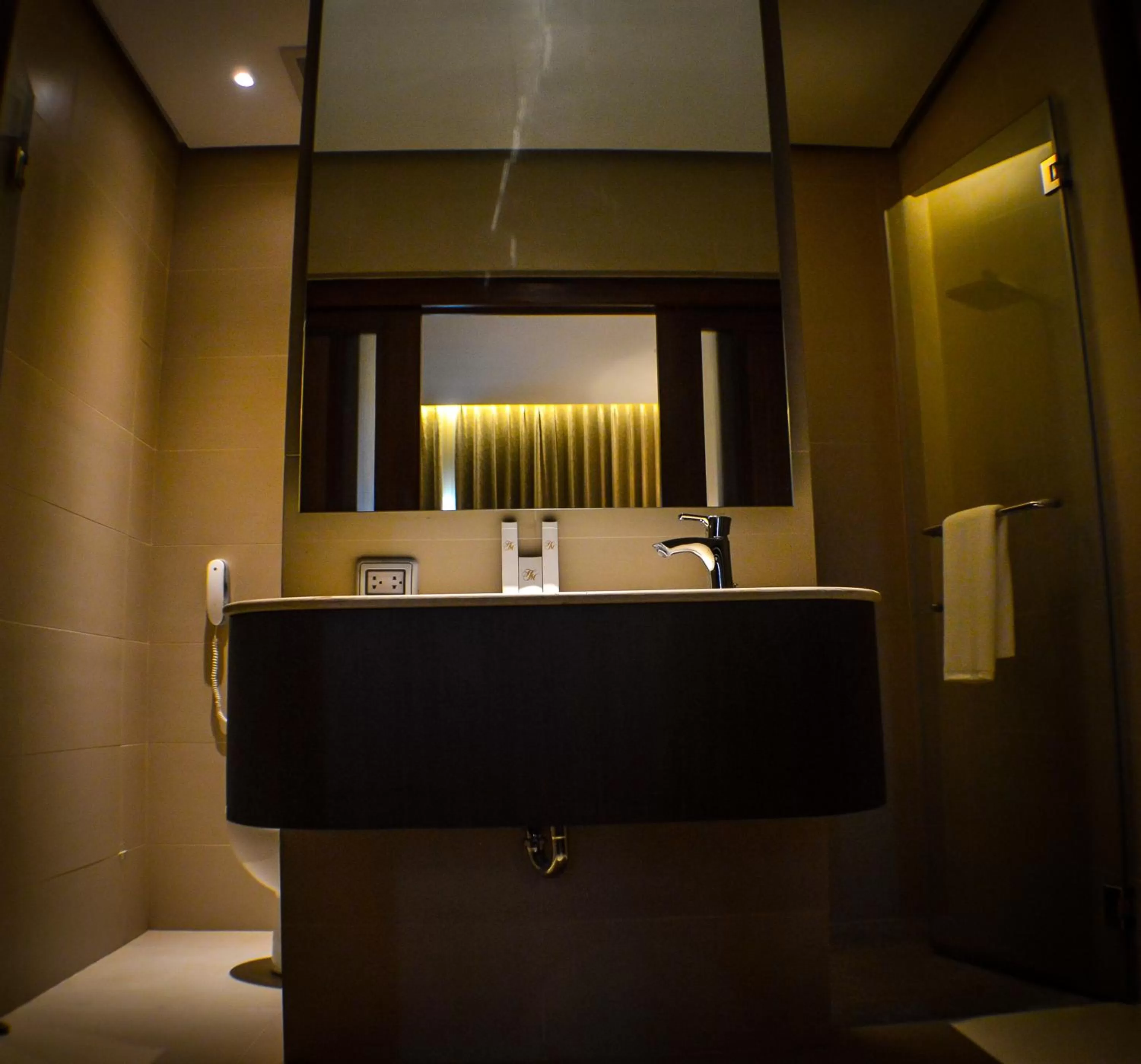 Bathroom in Hotel Monticello Tagaytay