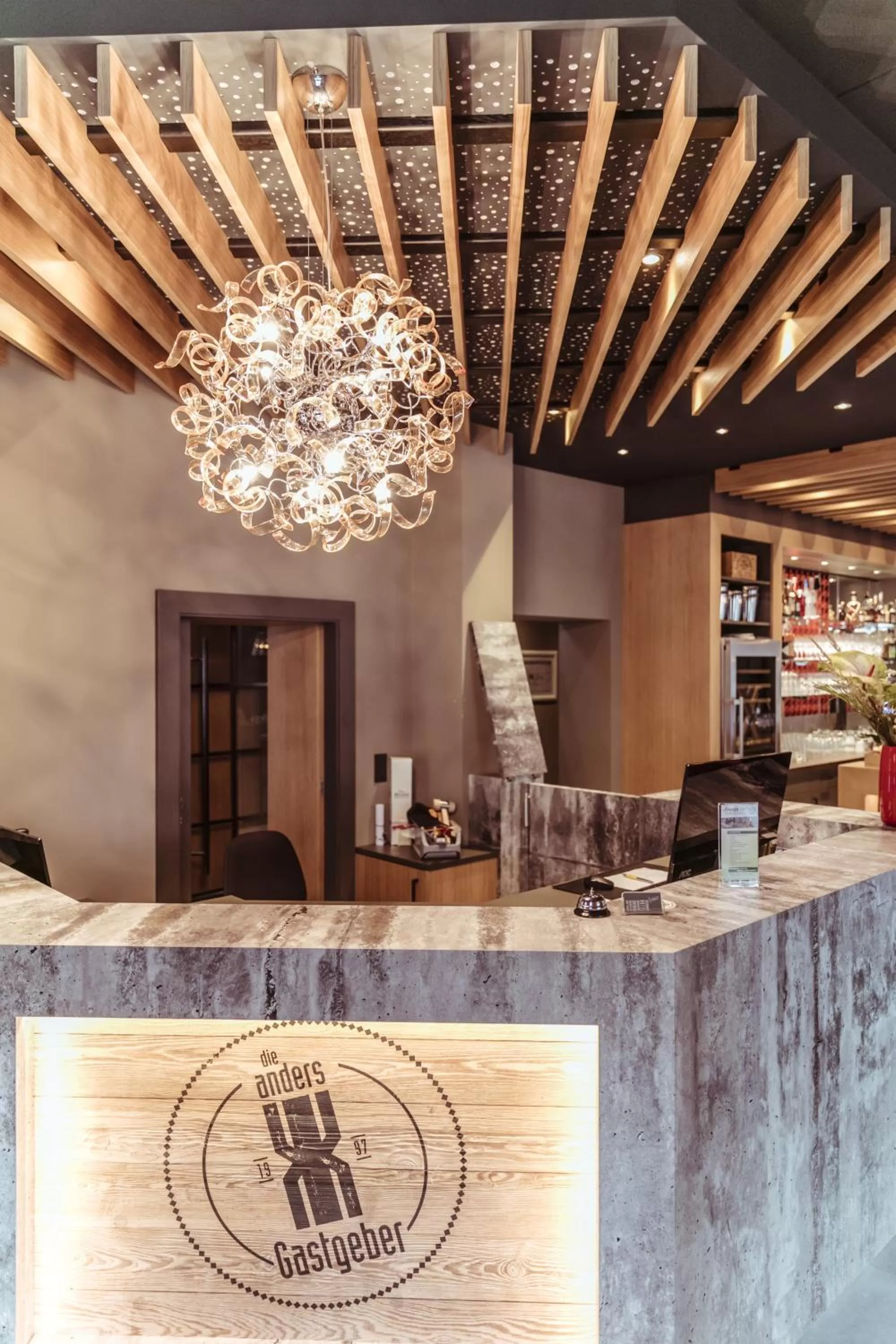 Lobby or reception in alexxanders Hotel & Boardinghouse, Restaurant