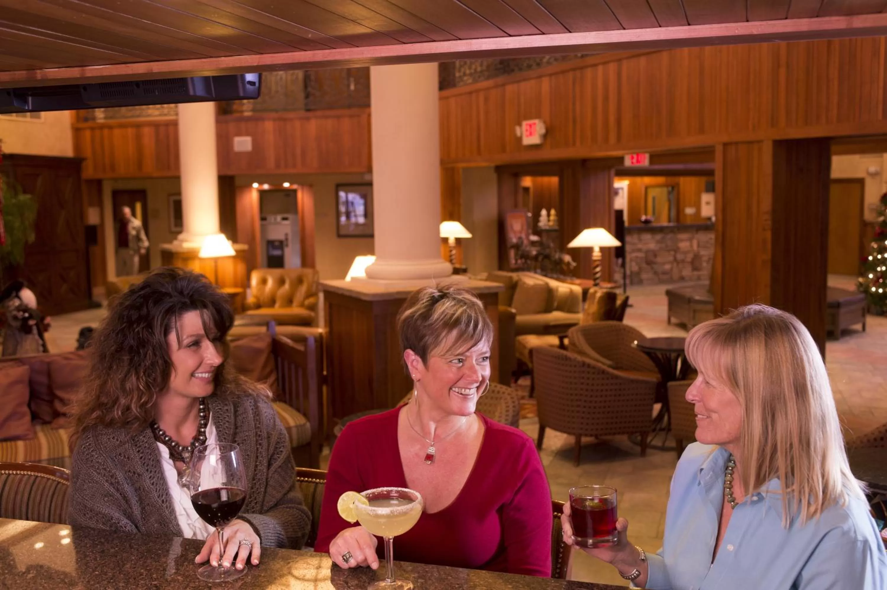 Lounge or bar in MCM Elegante Lodge & Resorts