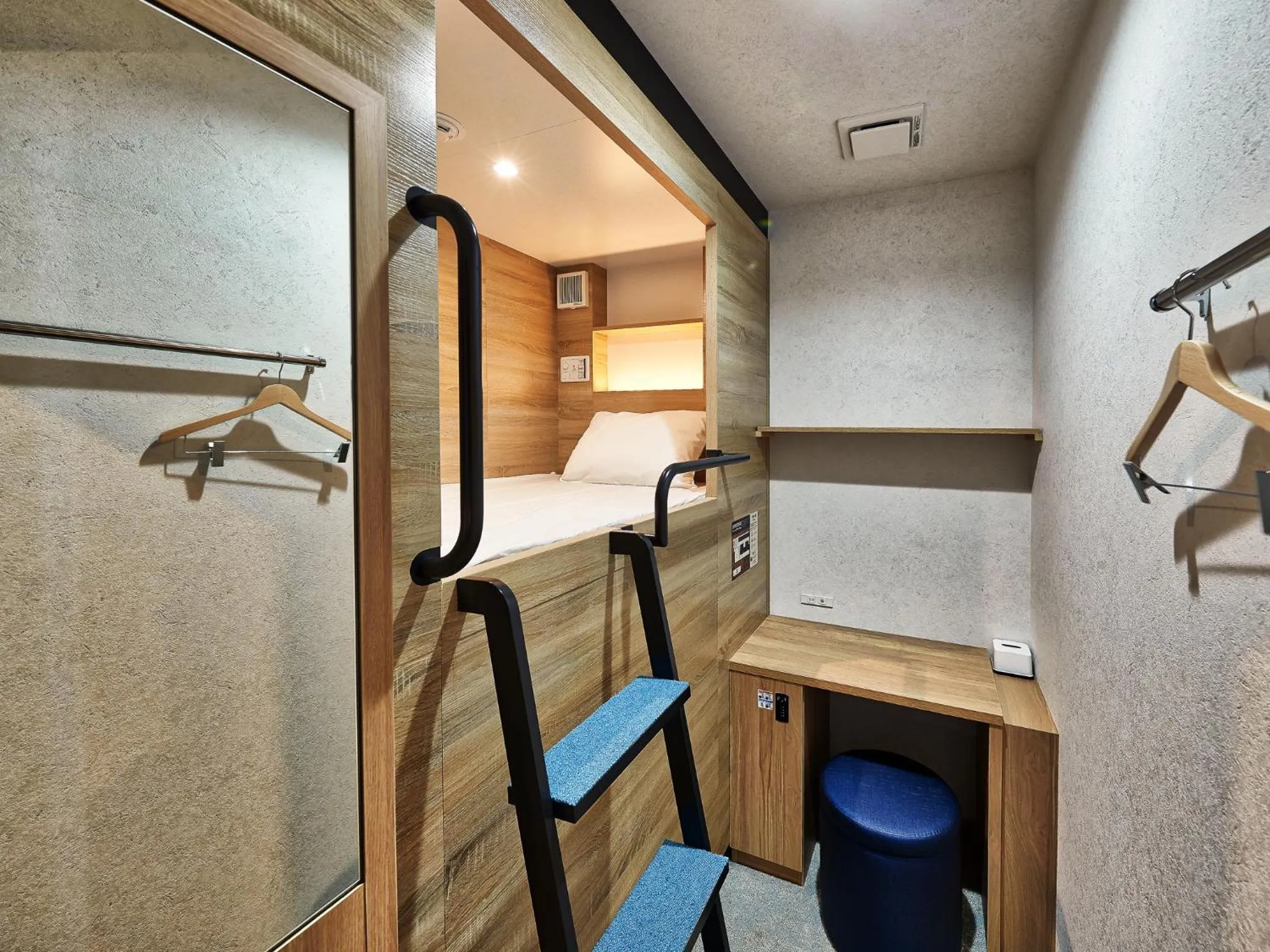 Photo of the whole room in CABIN&HOTEL ReTIME