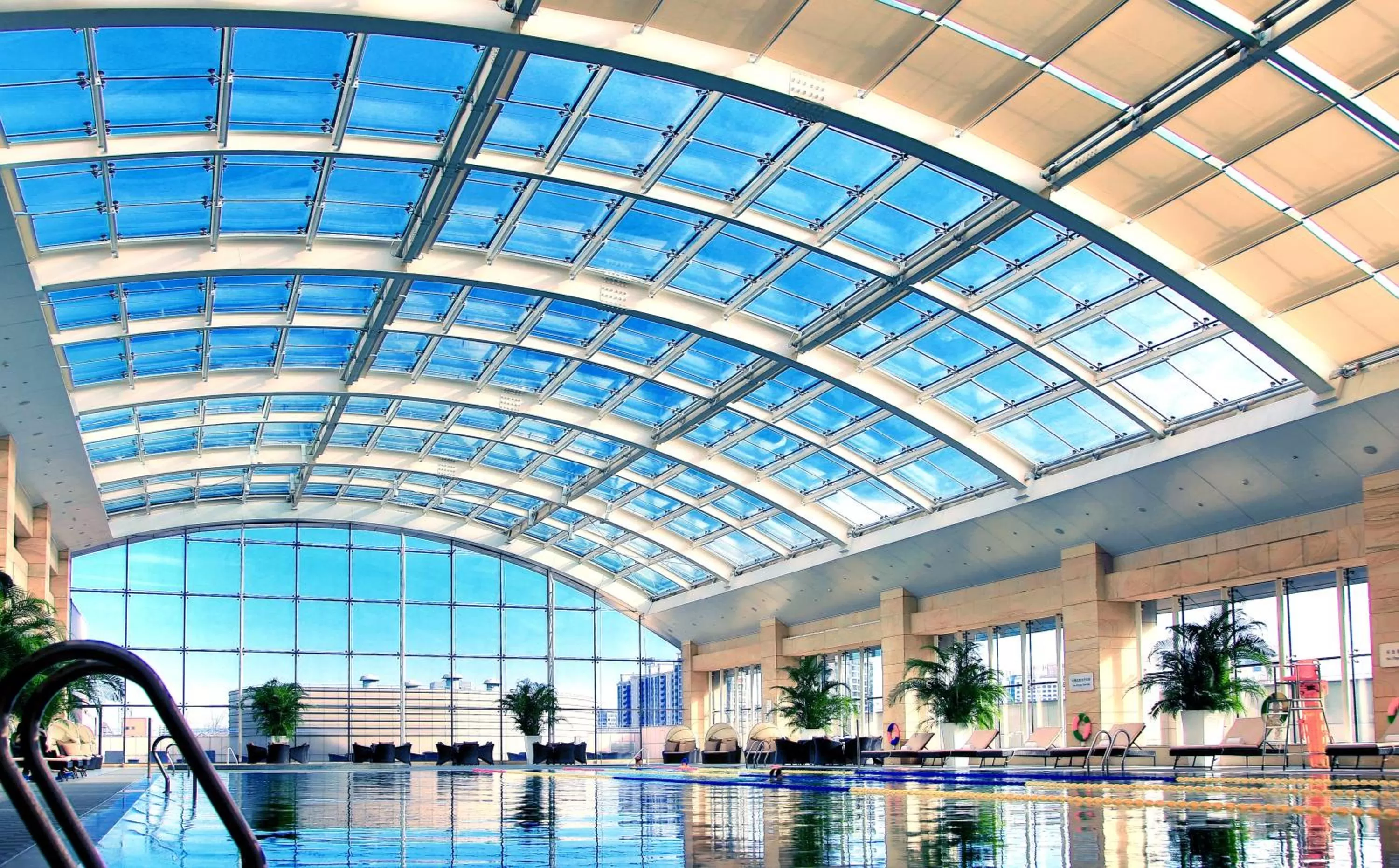 Swimming pool in Crowne Plaza Beijing Lido by IHG